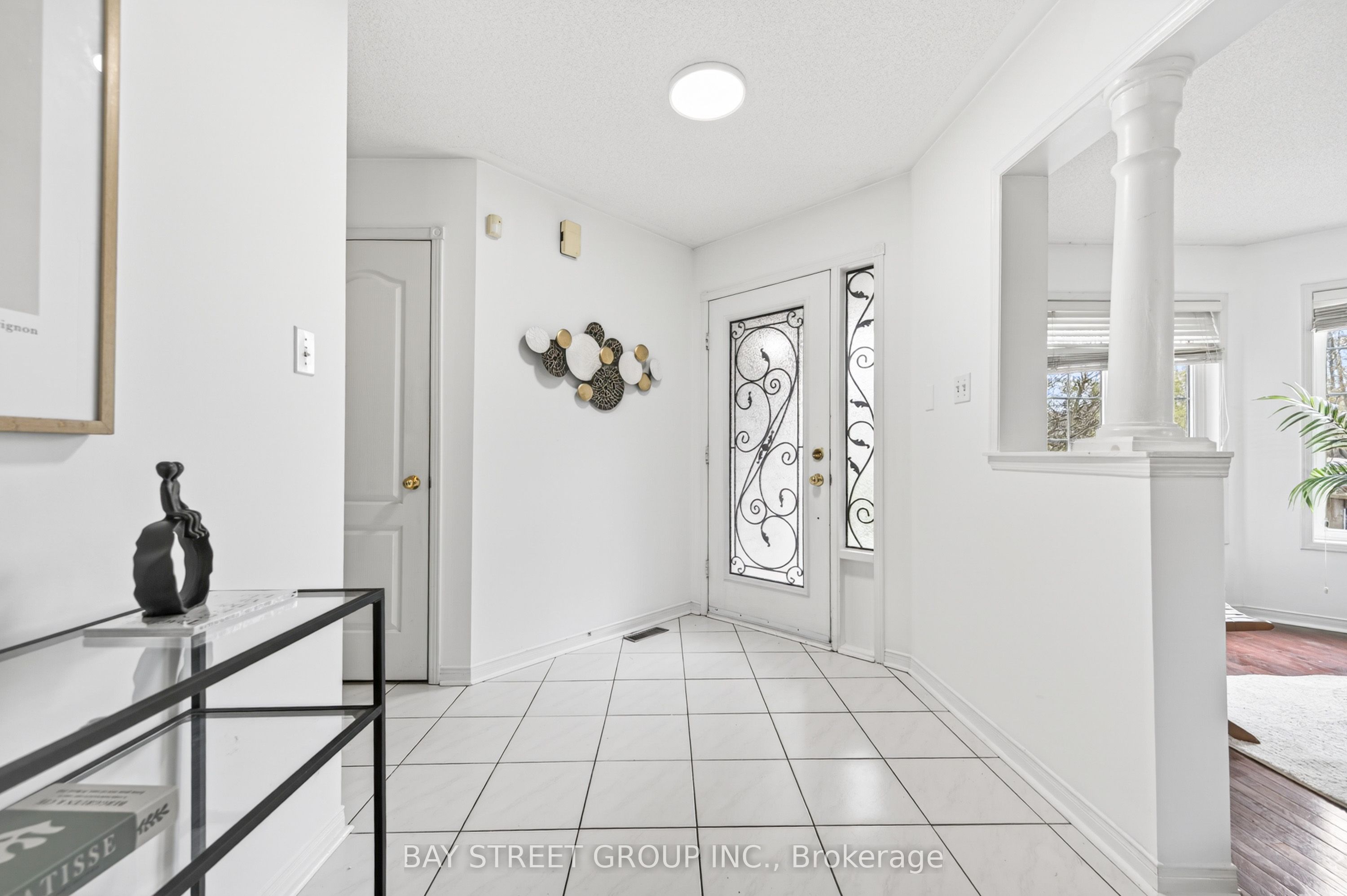 2370 Eden Valley Drive, Oakville, ON L6H 6K9 photo 2