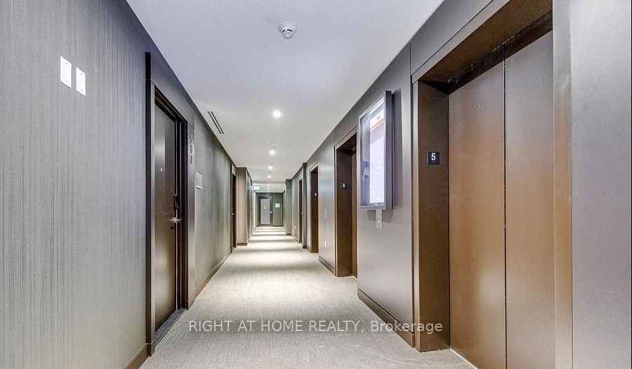 448 Burnhamthorpe Road W 6708, Mississauga, ON L5B 4M6 photo 2