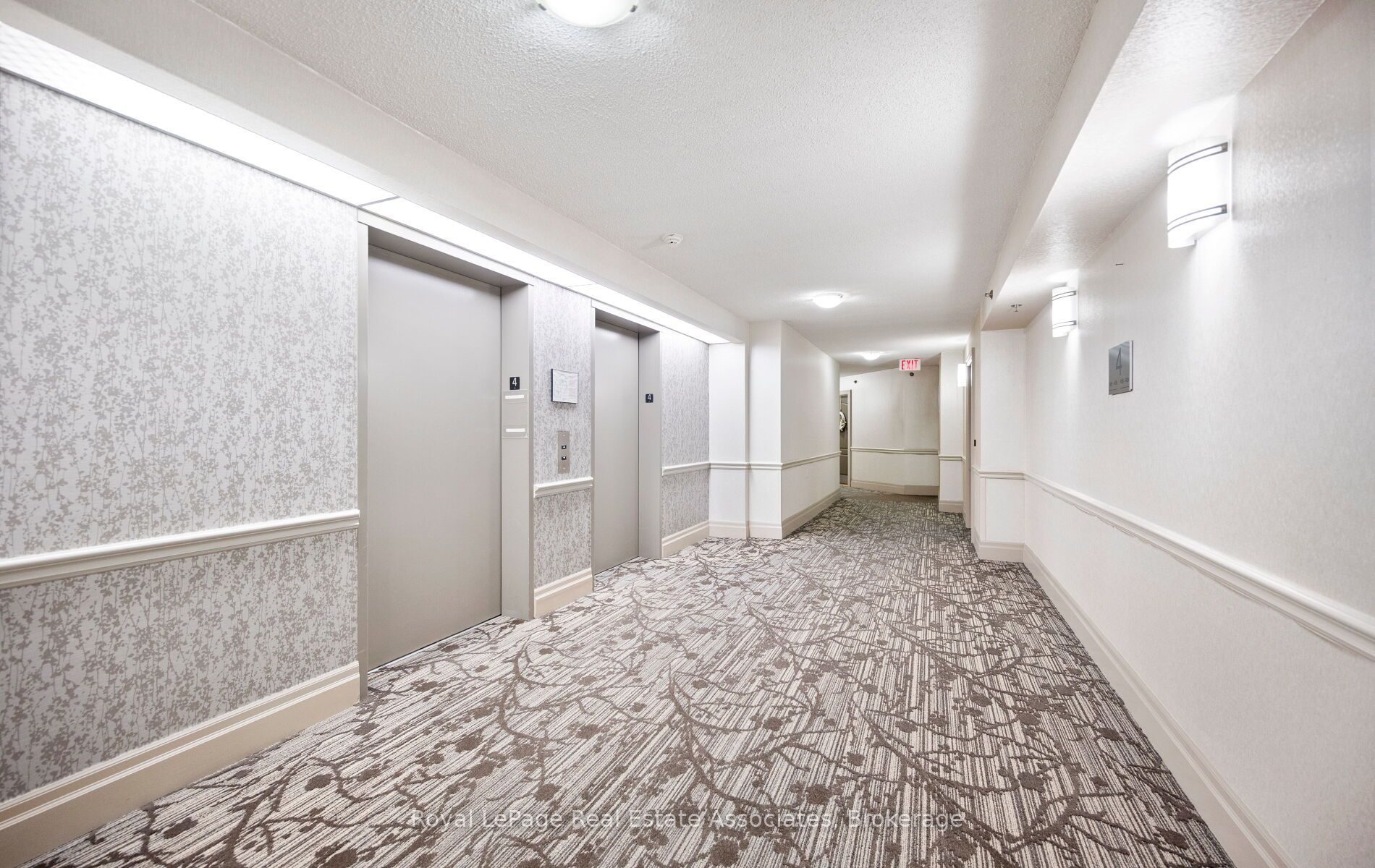 4640 Kimbermount Avenue 402, Mississauga, ON L5M 5W6 photo 4