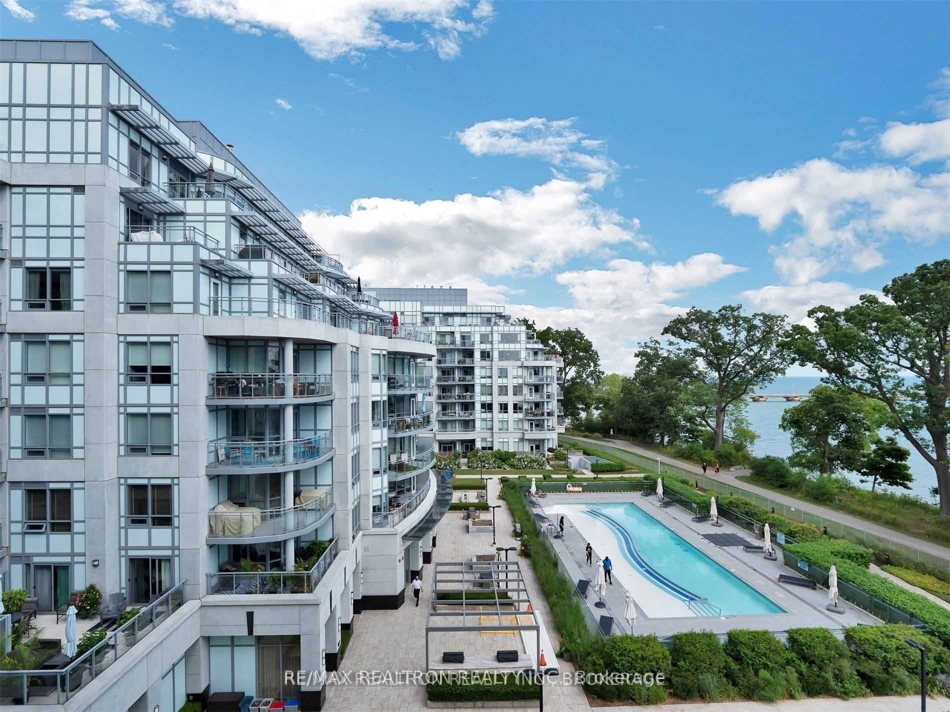 3500 Lakeshore Road W 229, Oakville, ON L6L 0B4 photo 2