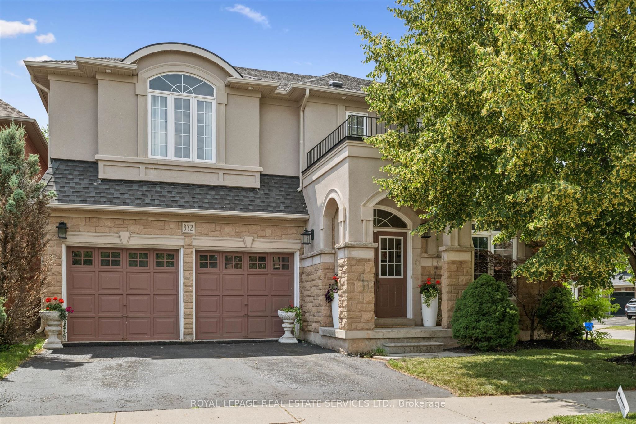 372 Creek Path Avenue, Oakville, ON L6L 6X3 photo 3