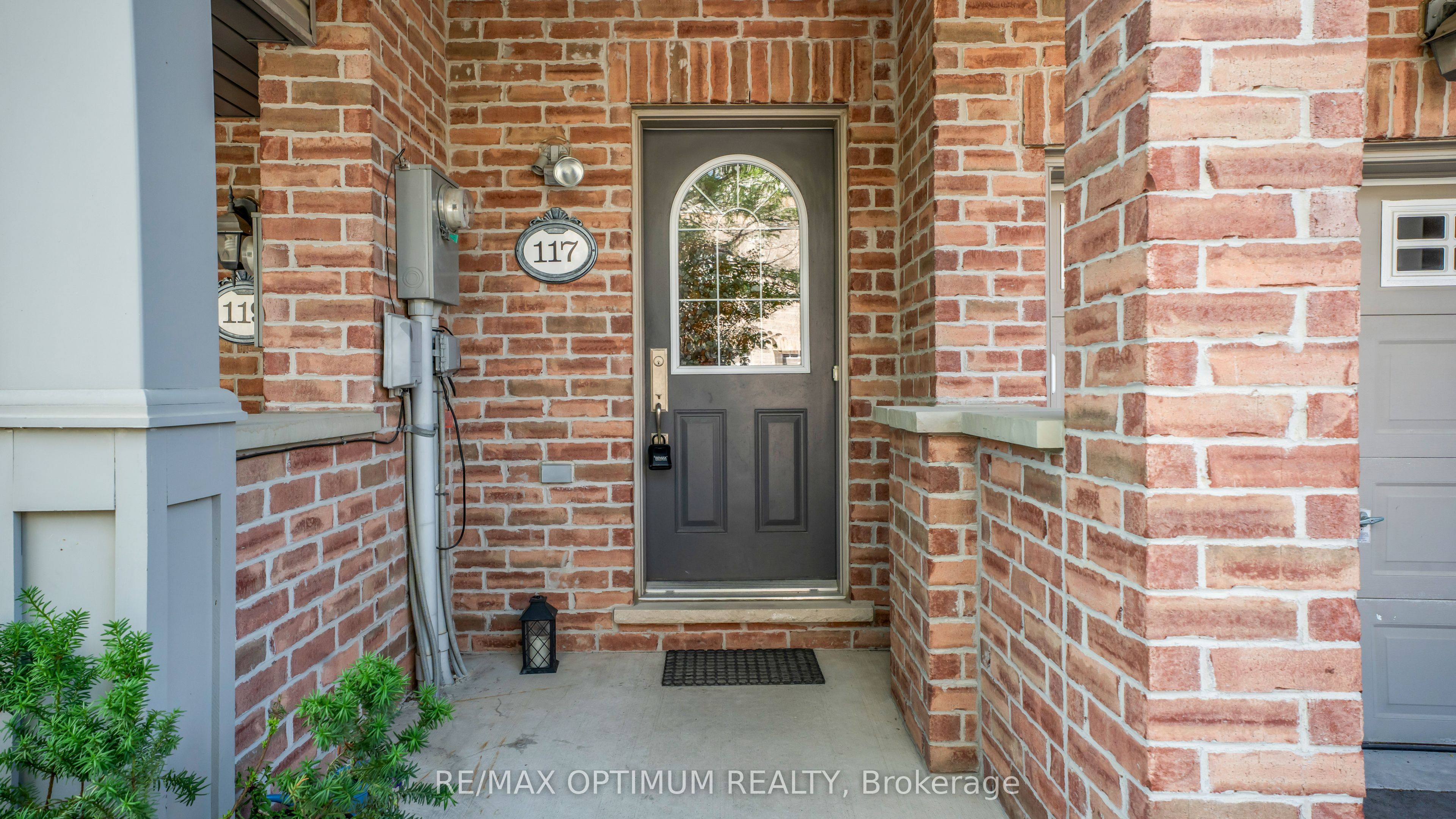 117 Cedar Lake Crescent, Brampton, ON L6Y 0R1 photo 5
