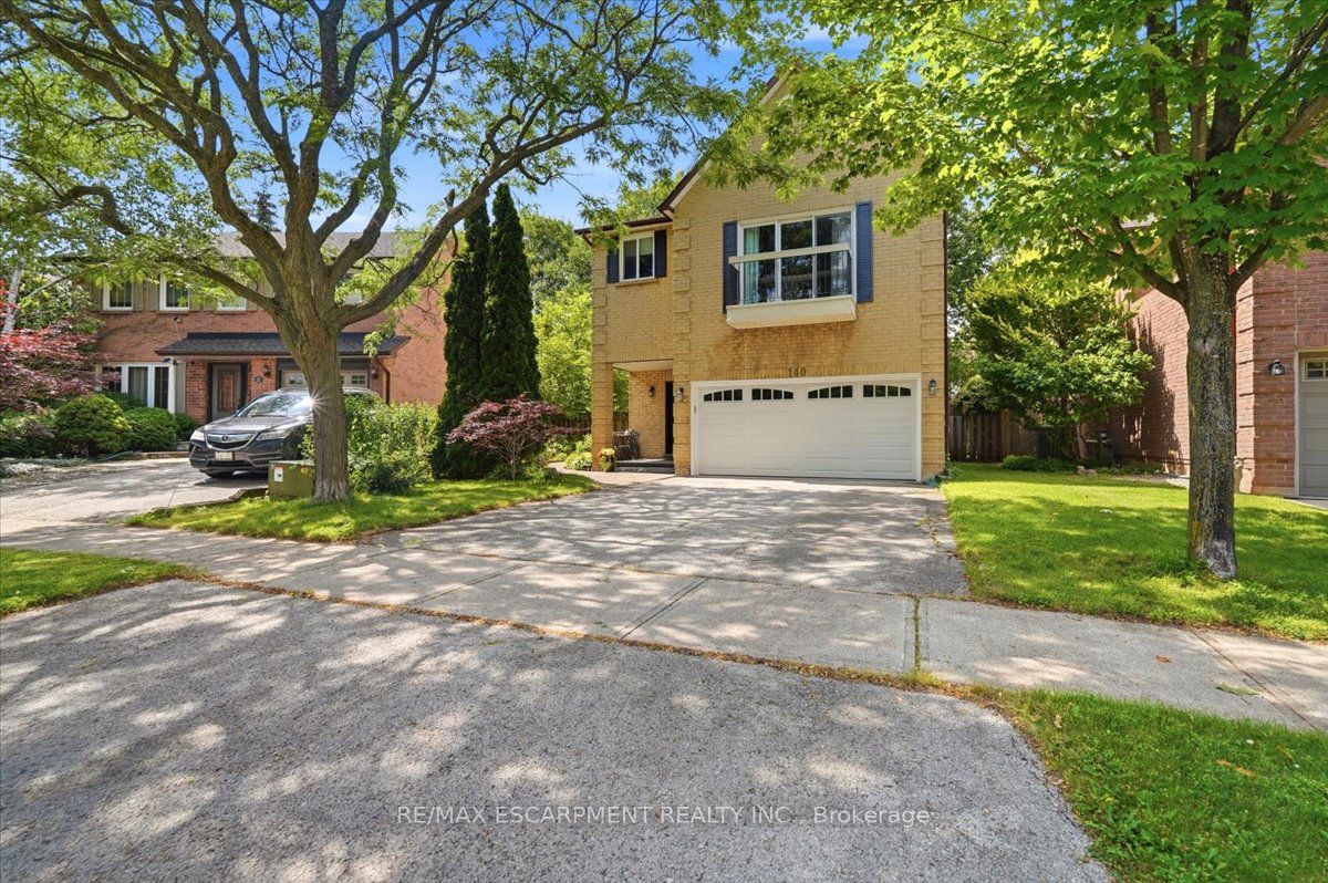 140 Romain Crescent, Oakville, ON L6H 5A6 photo 4