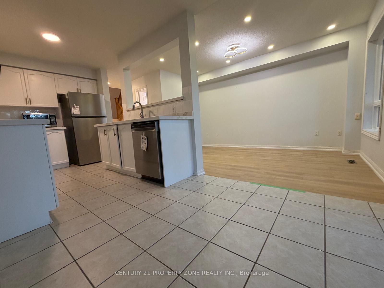 2 Claybrick Court 39, Brampton, ON L6V 4M7 photo 3