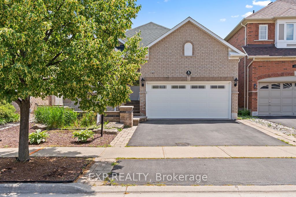225 Ellis Crescent, Milton, ON L9T 6B5
