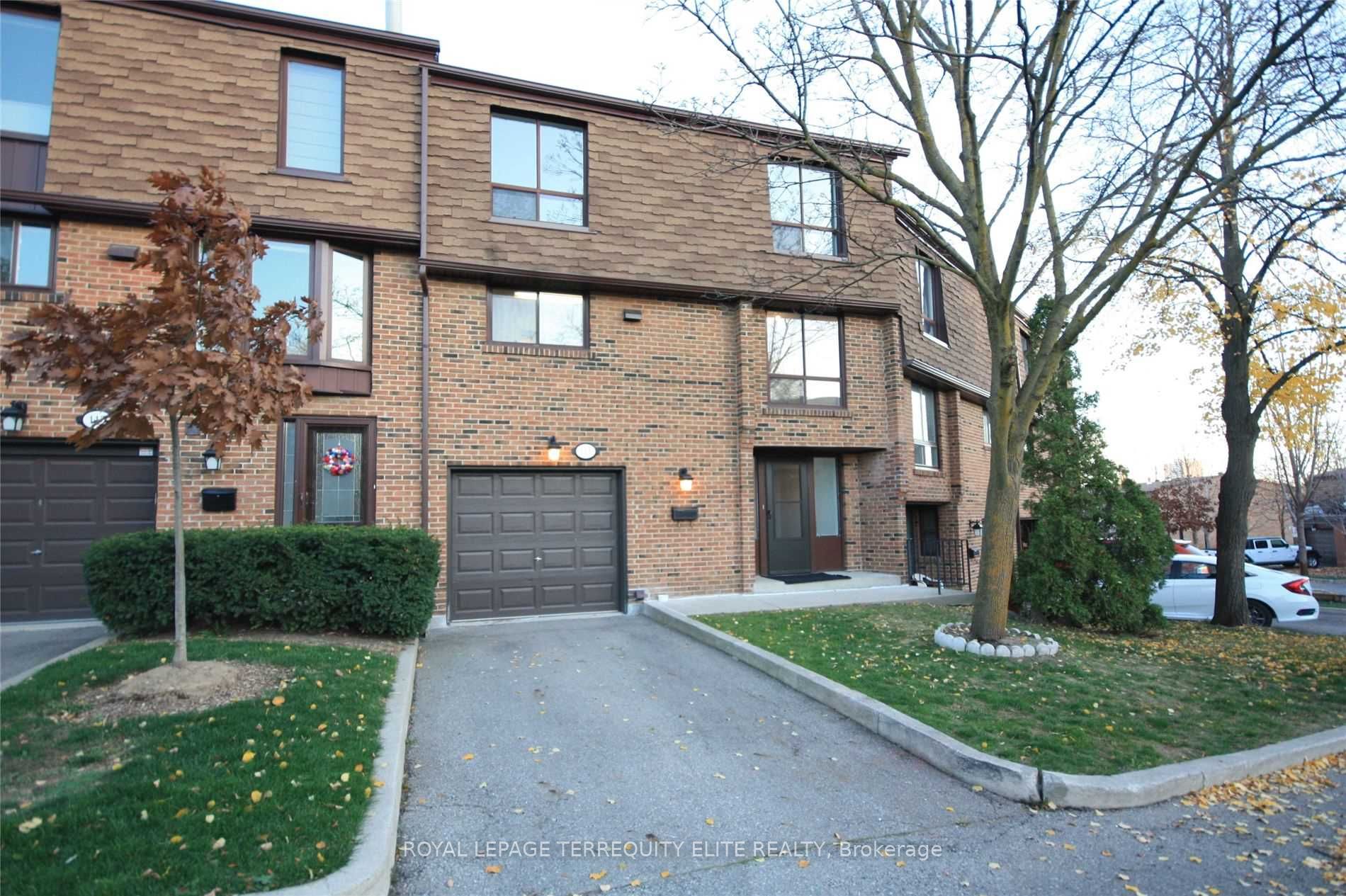 3395 Cliff Road N 114, Mississauga, ON L5A 3M7