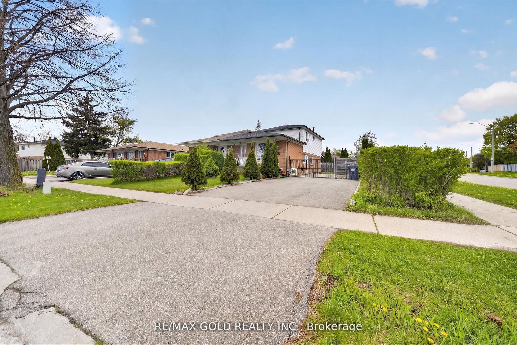 3289 Victory Crescent, Mississauga, ON L4T 1M1 photo 5