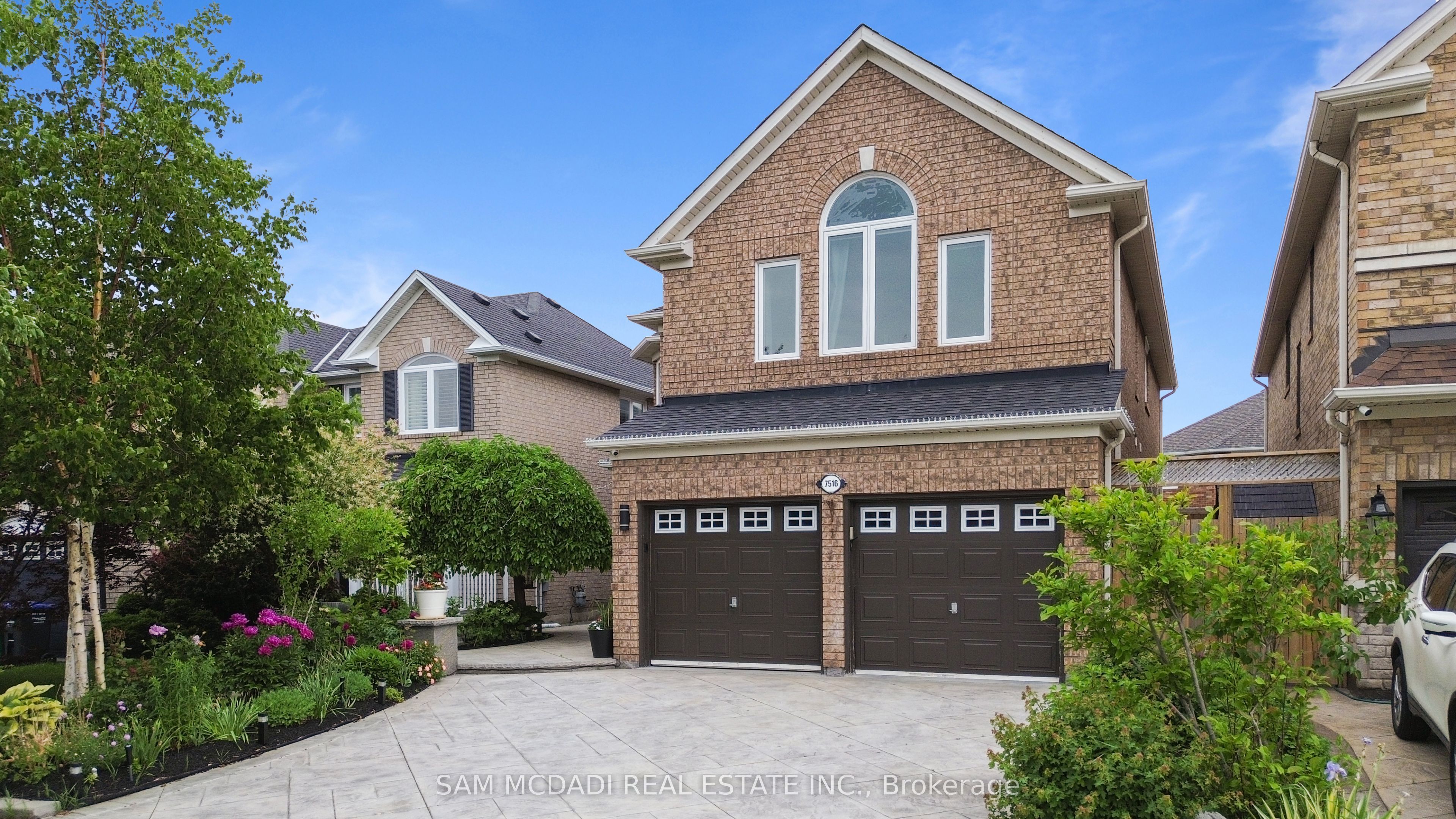 7516 Terragar Boulevard, Mississauga, ON L5N 8H6 photo 2