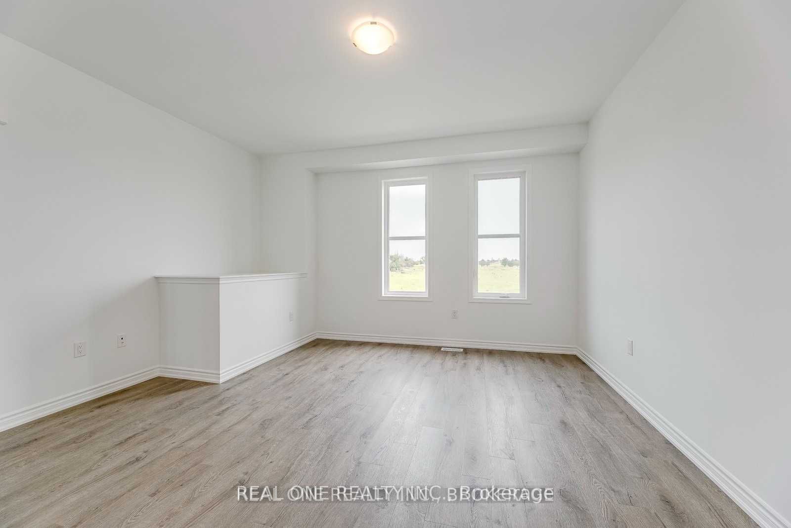 980 Logan Drive 34, Milton, ON L9T 7E7 photo 5