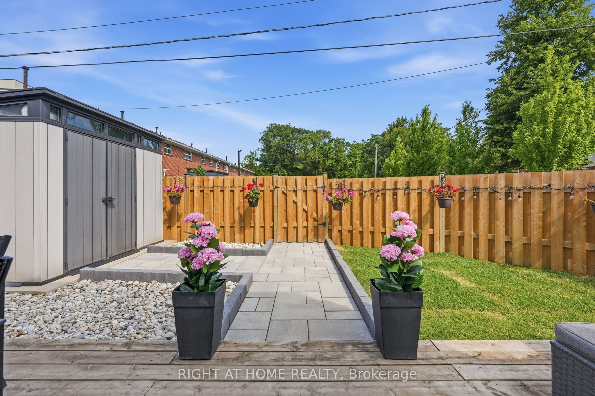475 Claridge Road 4, Burlington, ON L7N 2S1