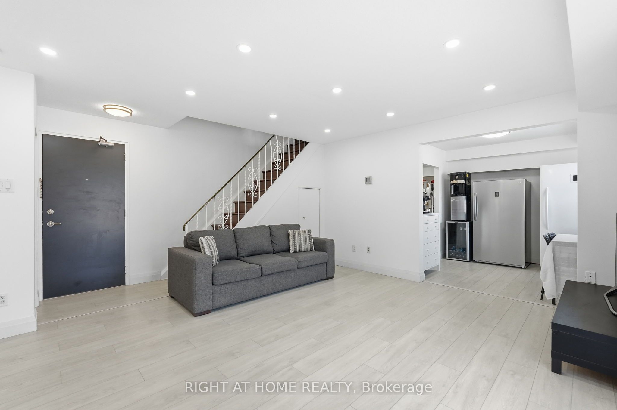 475 Claridge Road 4, Burlington, ON L7N 2S1 photo 4