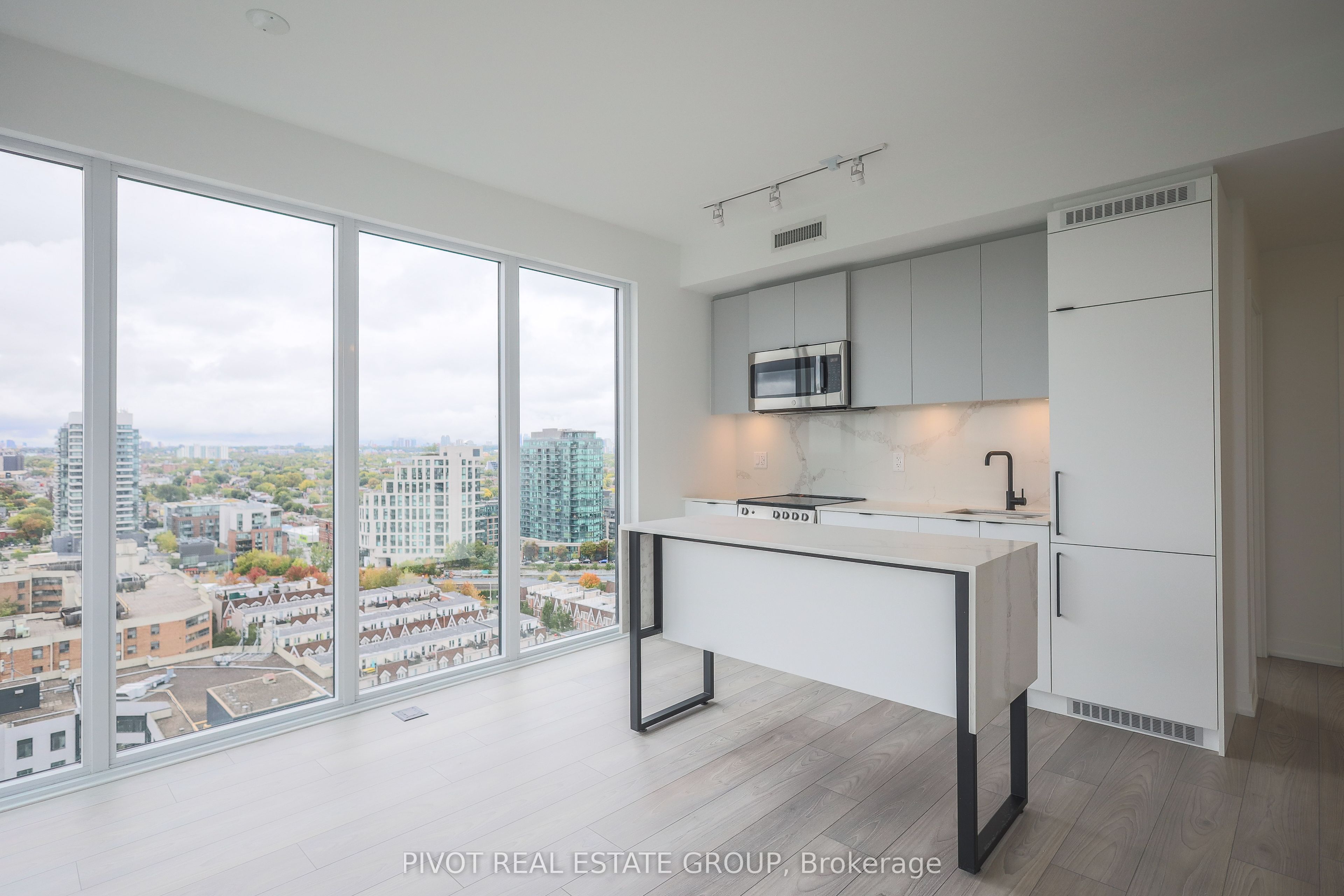 285 Dufferin Street 1508, Toronto, ON M6K 0J2 photo 4