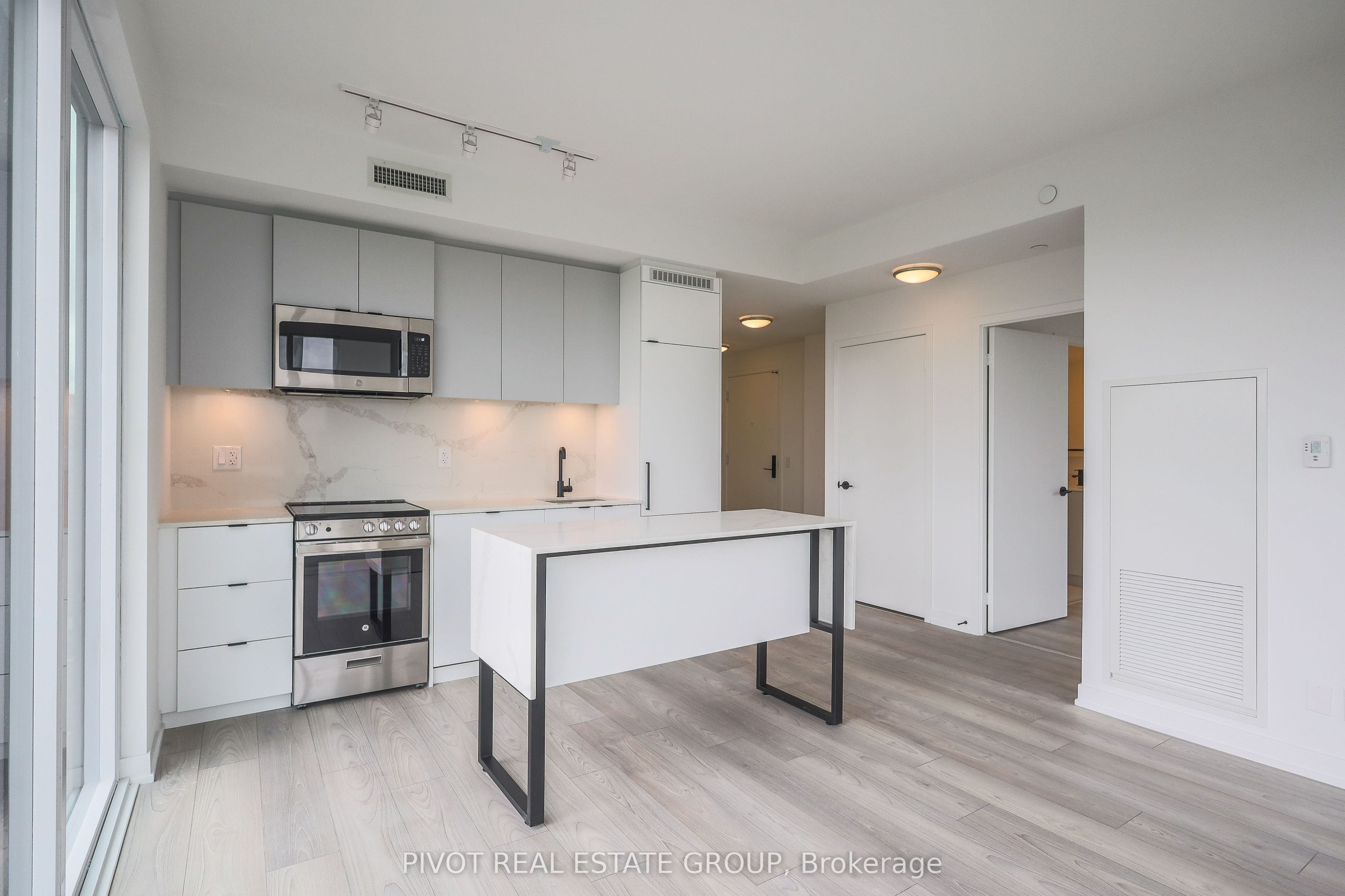 285 Dufferin Street 1508, Toronto, ON M6K 0J2 photo 5