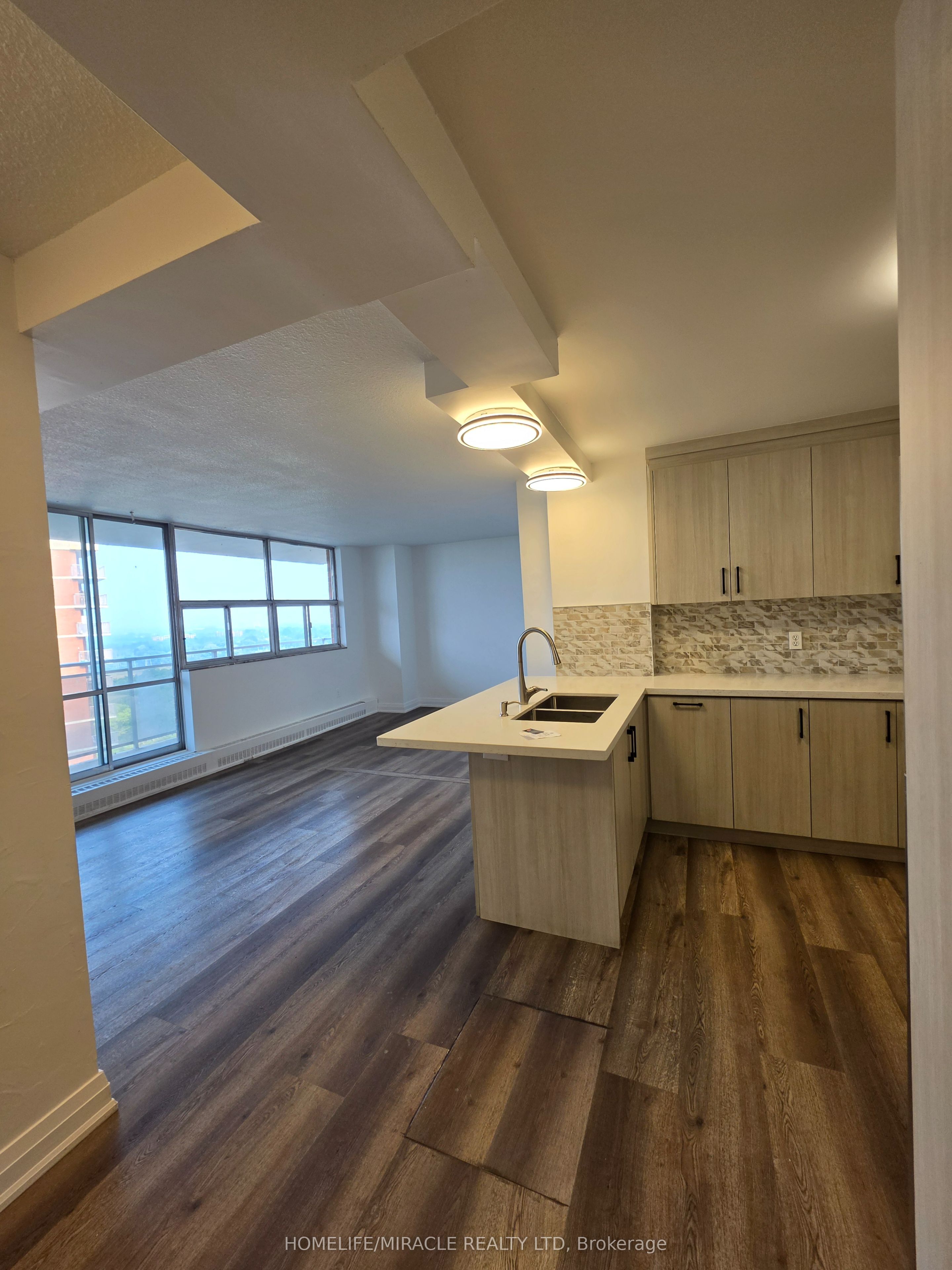2645 Kipling Avenue 1503, Toronto, ON M9V 3S6 photo 3