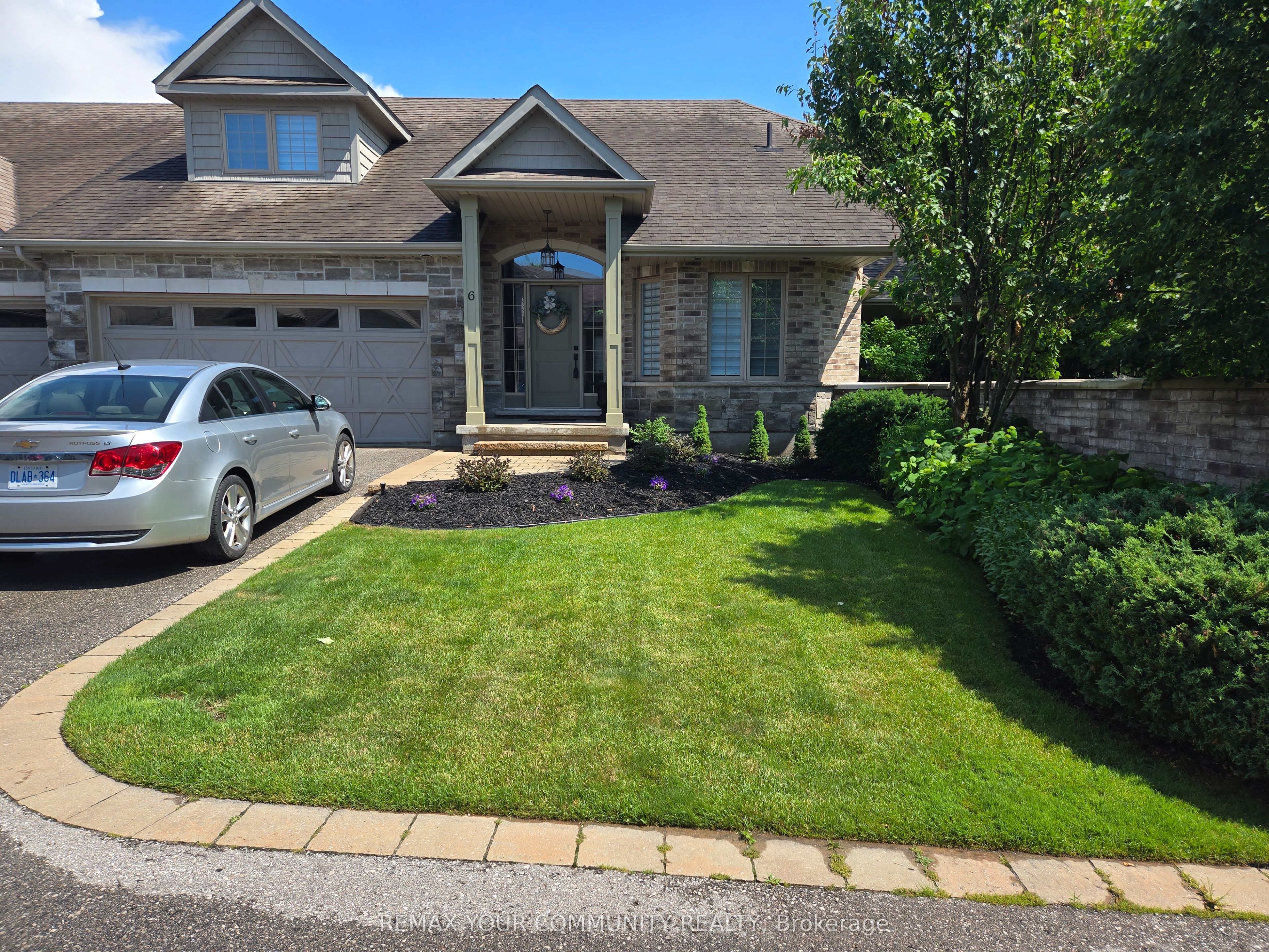 10 Reddington Drive 6, Caledon, ON L7E 4C3
