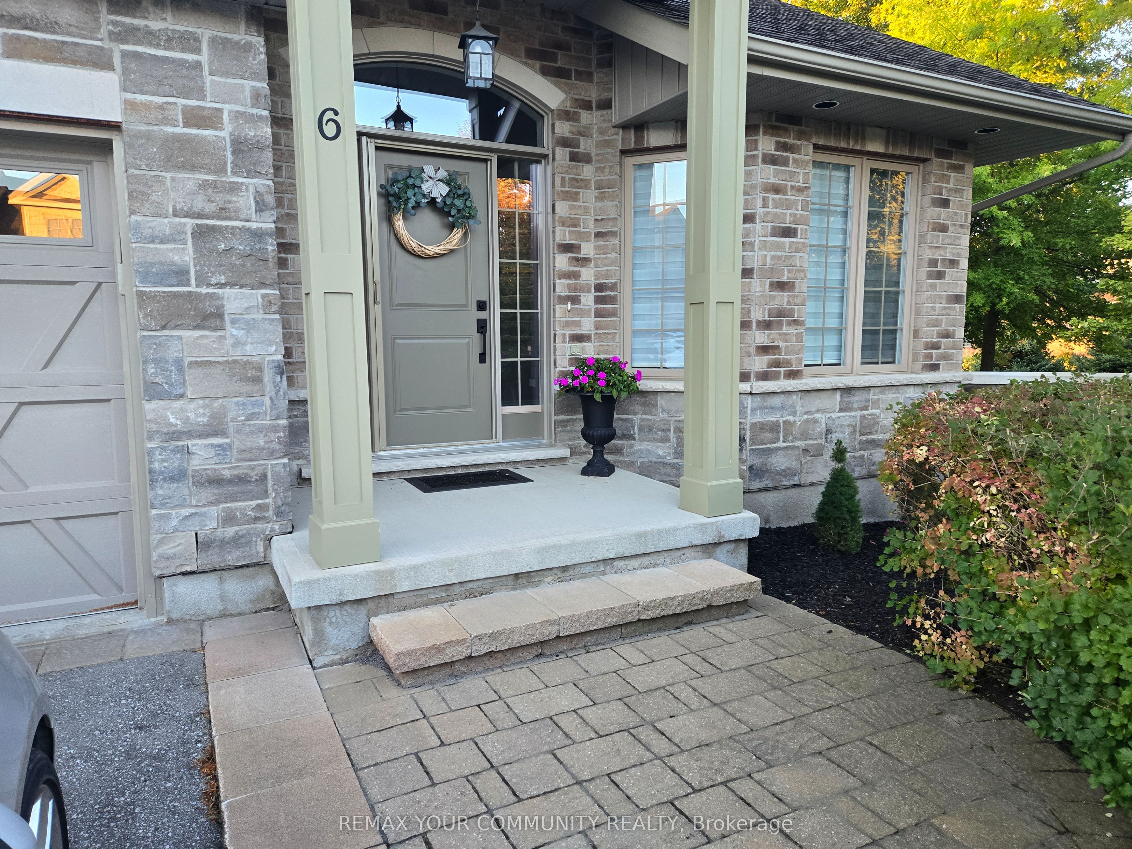 10 Reddington Drive 6, Caledon, ON L7E 4C3 photo 2