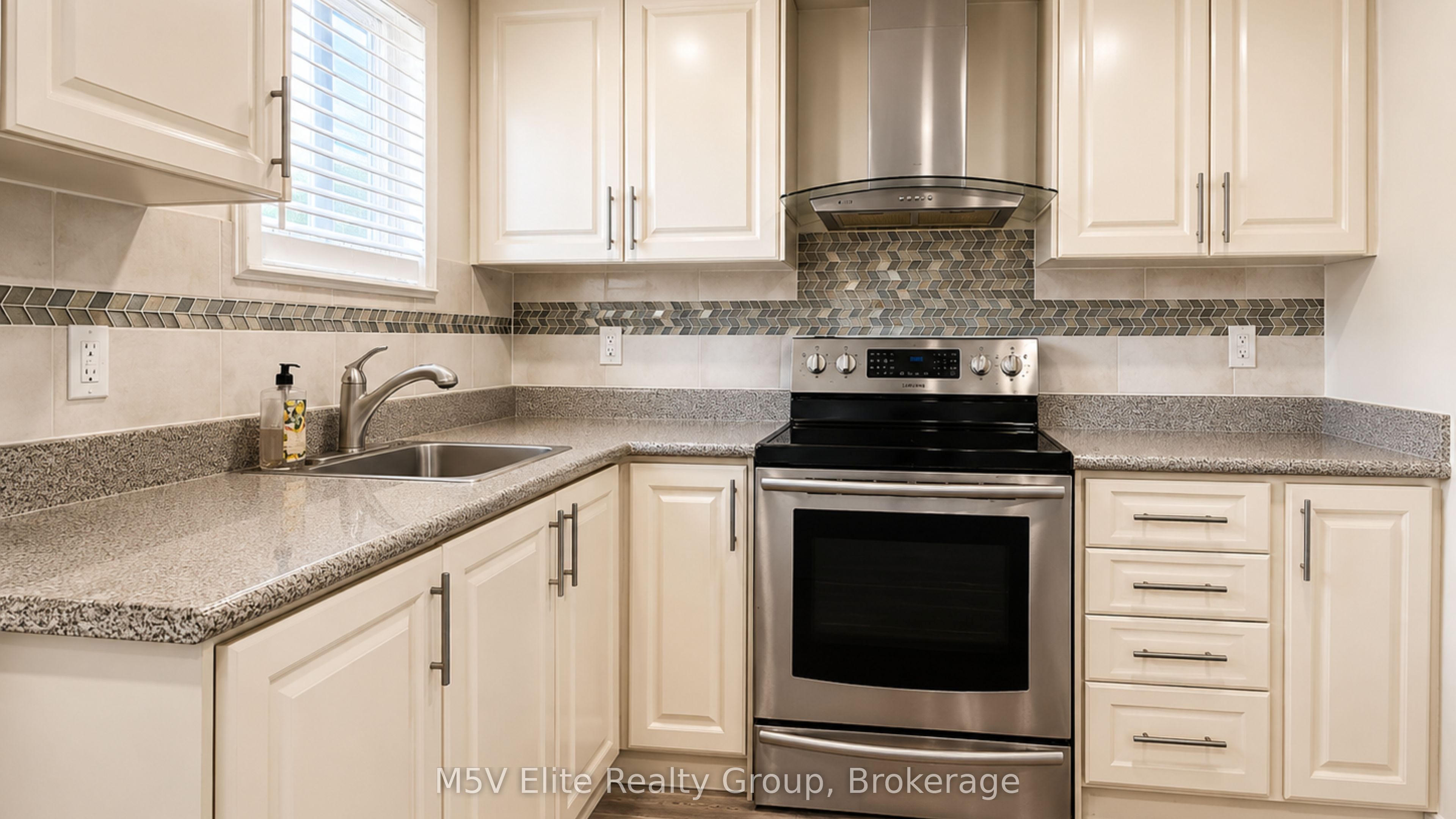 49 Ribbon Drive, Brampton, ON L6R 2C5 photo 4