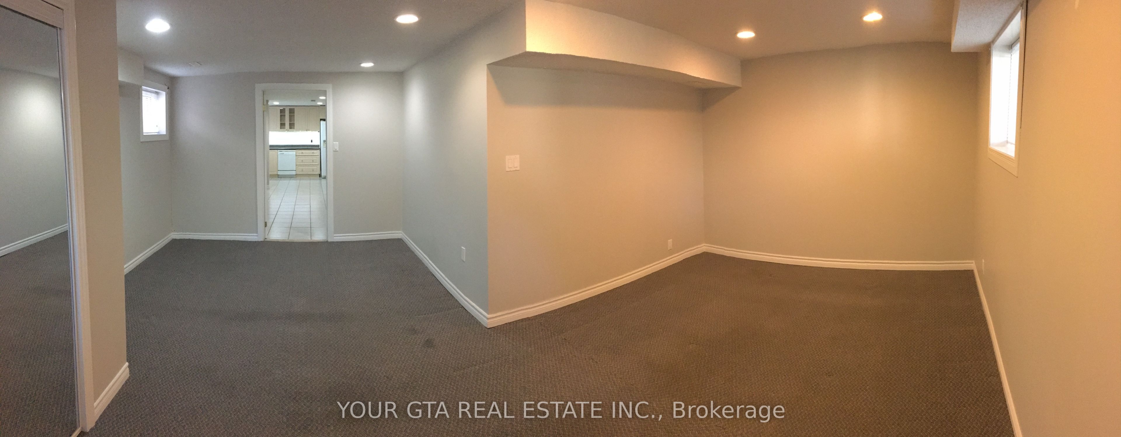 147 Bonham Blvd Boulevard Lower, Mississauga, ON L5M 1C9 photo 2