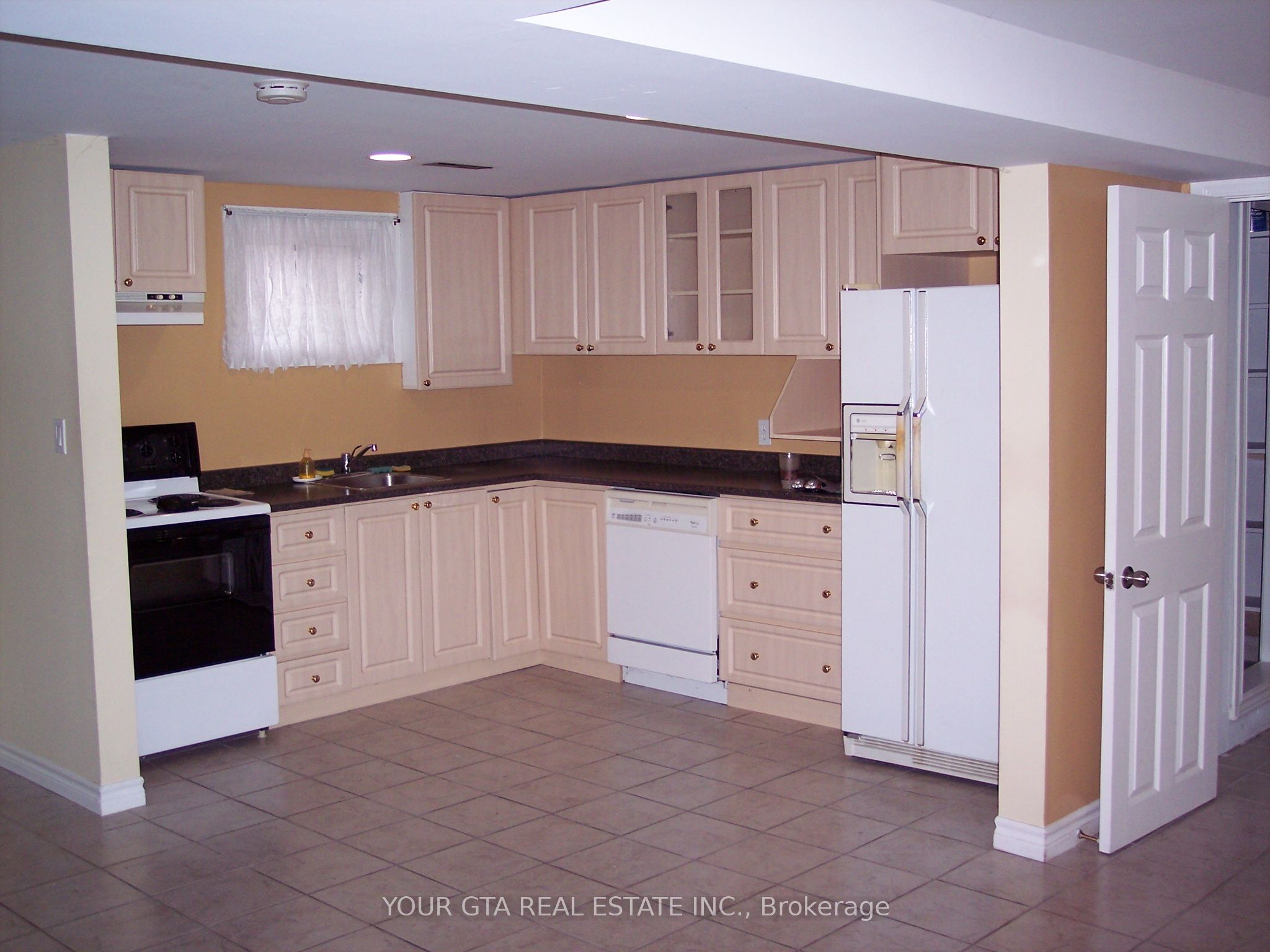 147 Bonham Blvd Boulevard Lower, Mississauga, ON L5M 1C9 photo 4