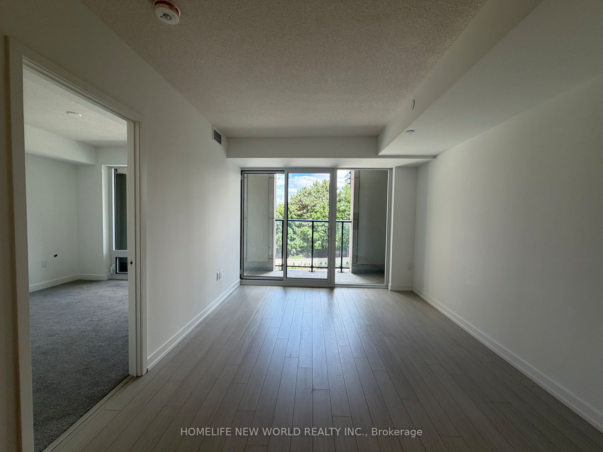 4010 Eglinton Avenue W 307, Toronto, ON M9A 0G5 photo 4