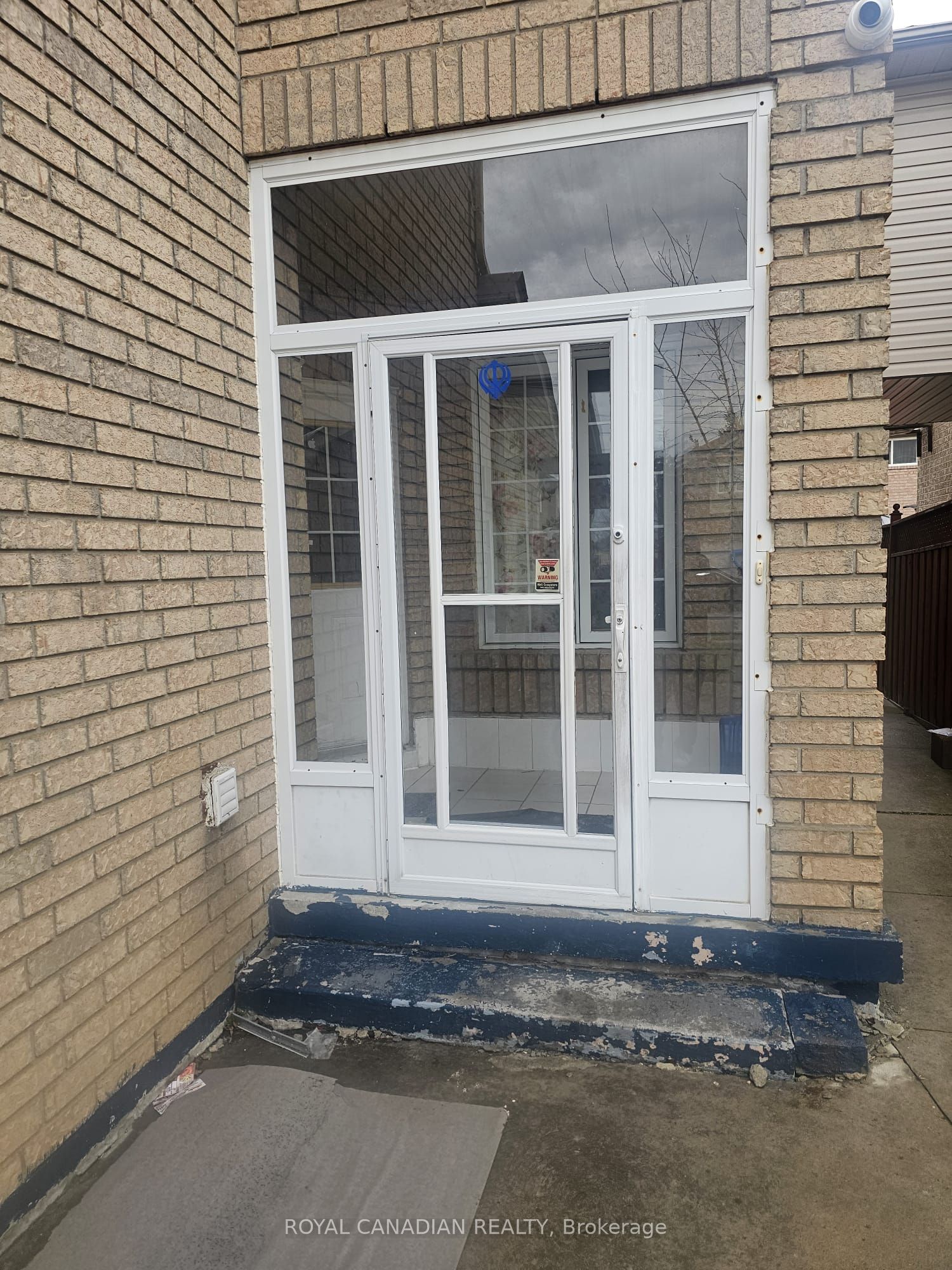 112 Lauraglen Crescent, Brampton, ON L6Y 5A3