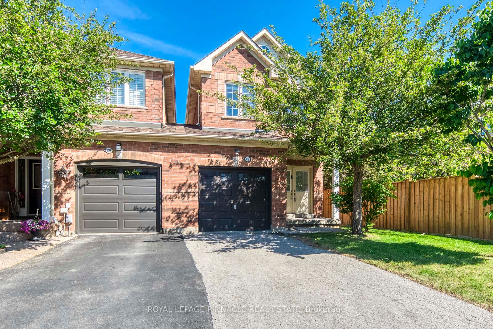 3079 Turbine Crescent, Mississauga, ON L5M 6X1 photo 2