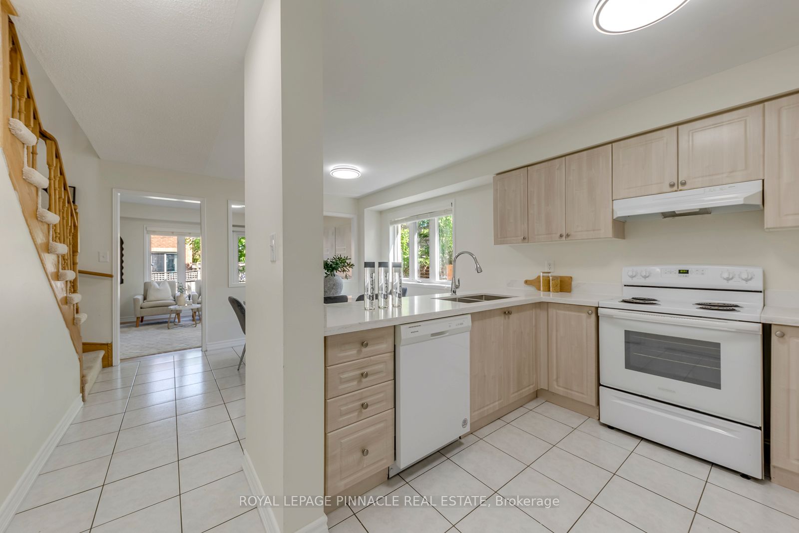 3079 Turbine Crescent, Mississauga, ON L5M 6X1 photo 5