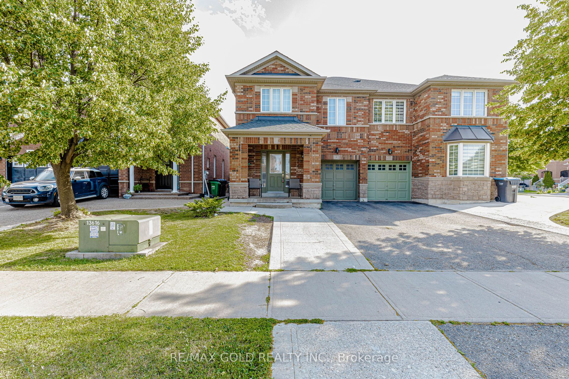 4 Trudelle Crescent, Brampton, ON L7A 2Z5