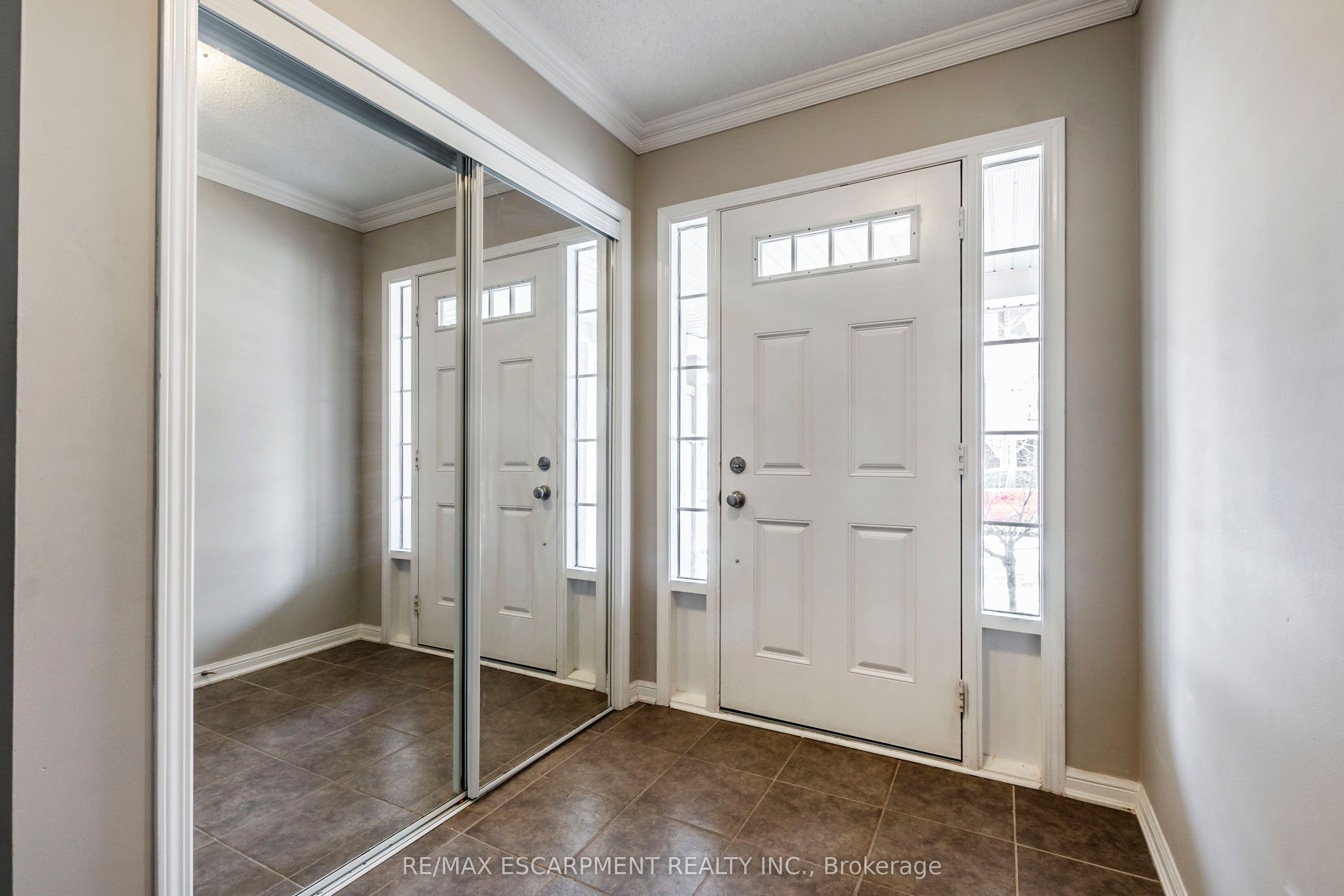 280 Wetenhall Landing, Milton, ON L9T 7B5 photo 5