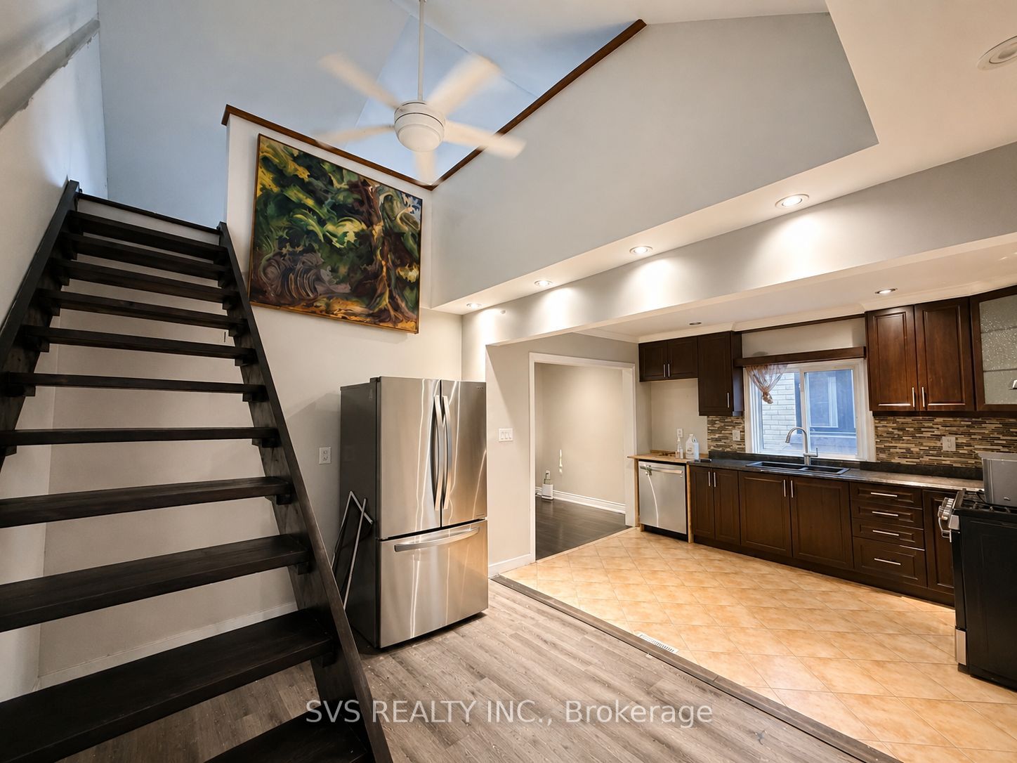 45 Craydon Avenue MAIN, Toronto, ON M6M 2C8