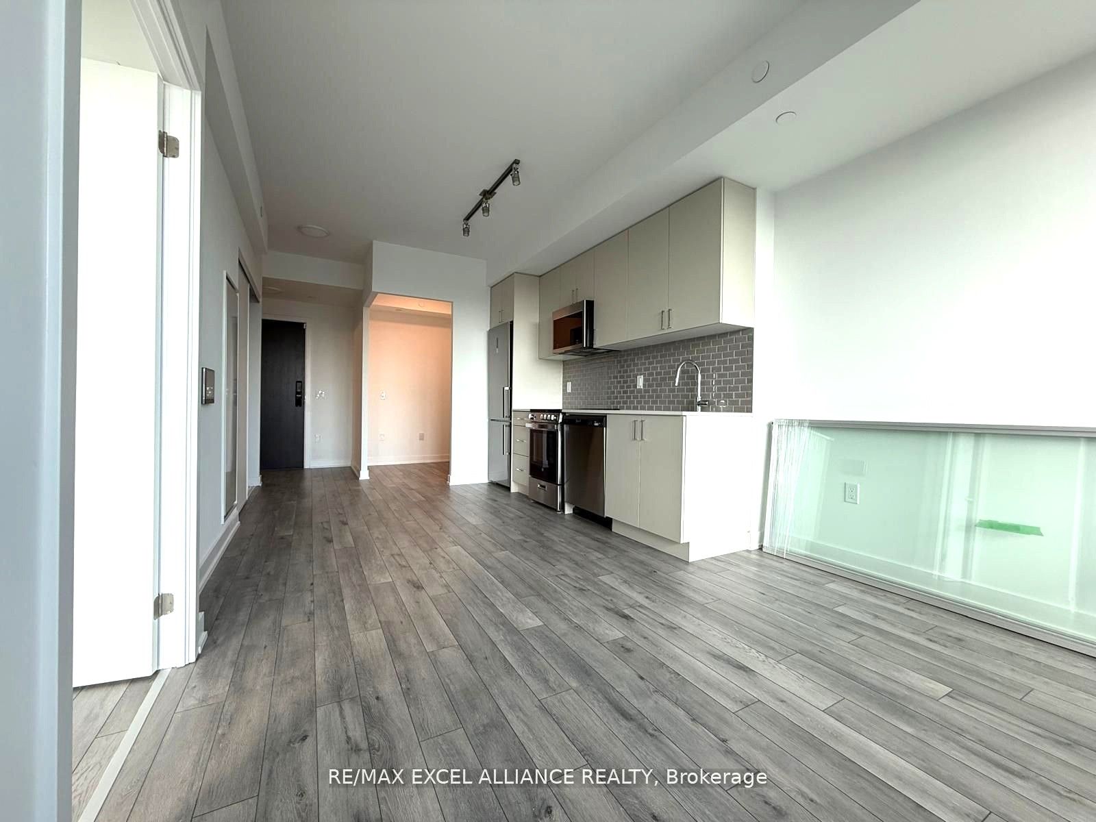 1005 Dundas Street E 629, Oakville, ON L6H 8C7 photo 4