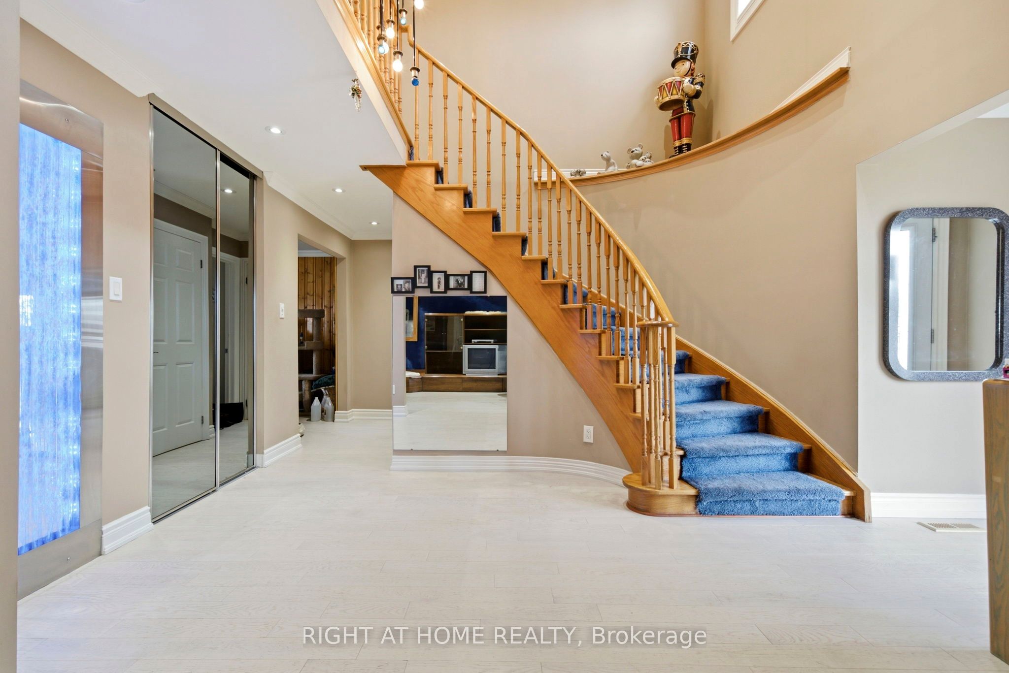7 Polygon Court, Brampton, ON L6Z 3X8 photo 4