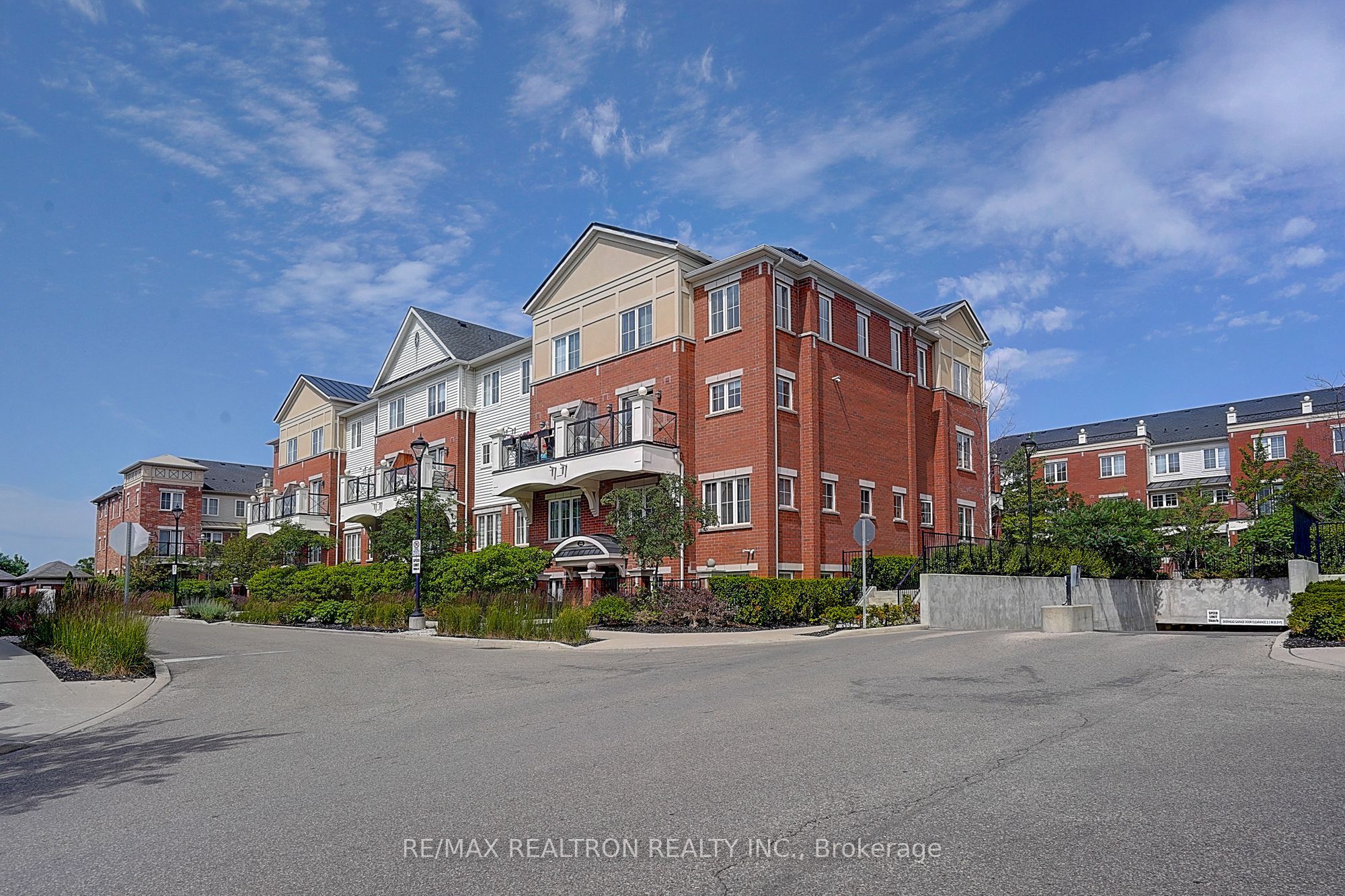 2492 Post Road 16, Oakville, ON L6H 0G6 photo 4