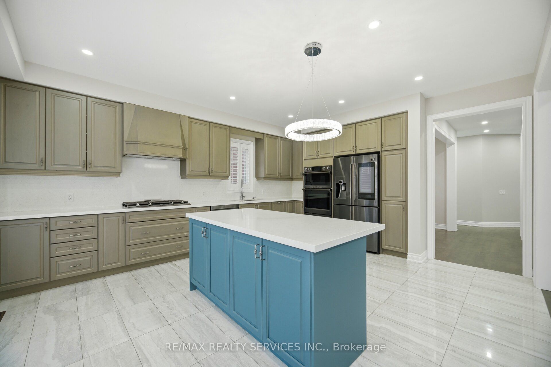 77 Deer Ridge Trail, Caledon, ON L7C 3Z5 photo 2