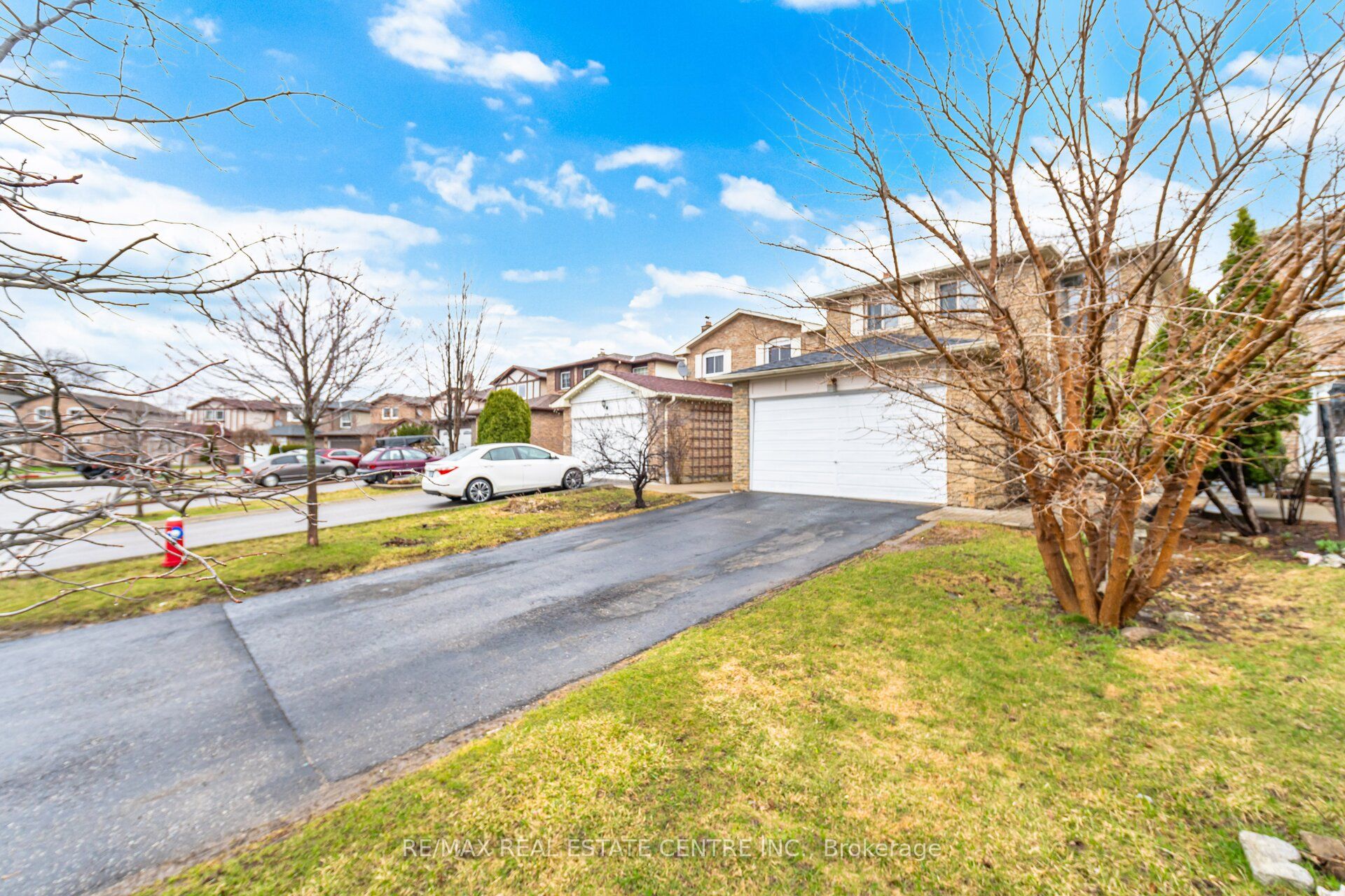 32 Dafoe Crescent, Brampton, ON L6Y 2L2 photo 4
