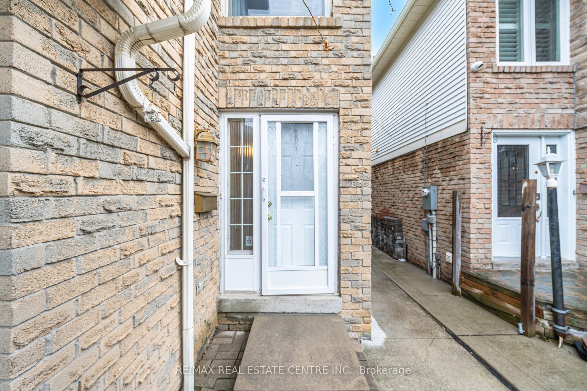 32 Dafoe Crescent, Brampton, ON L6Y 2L2 photo 5