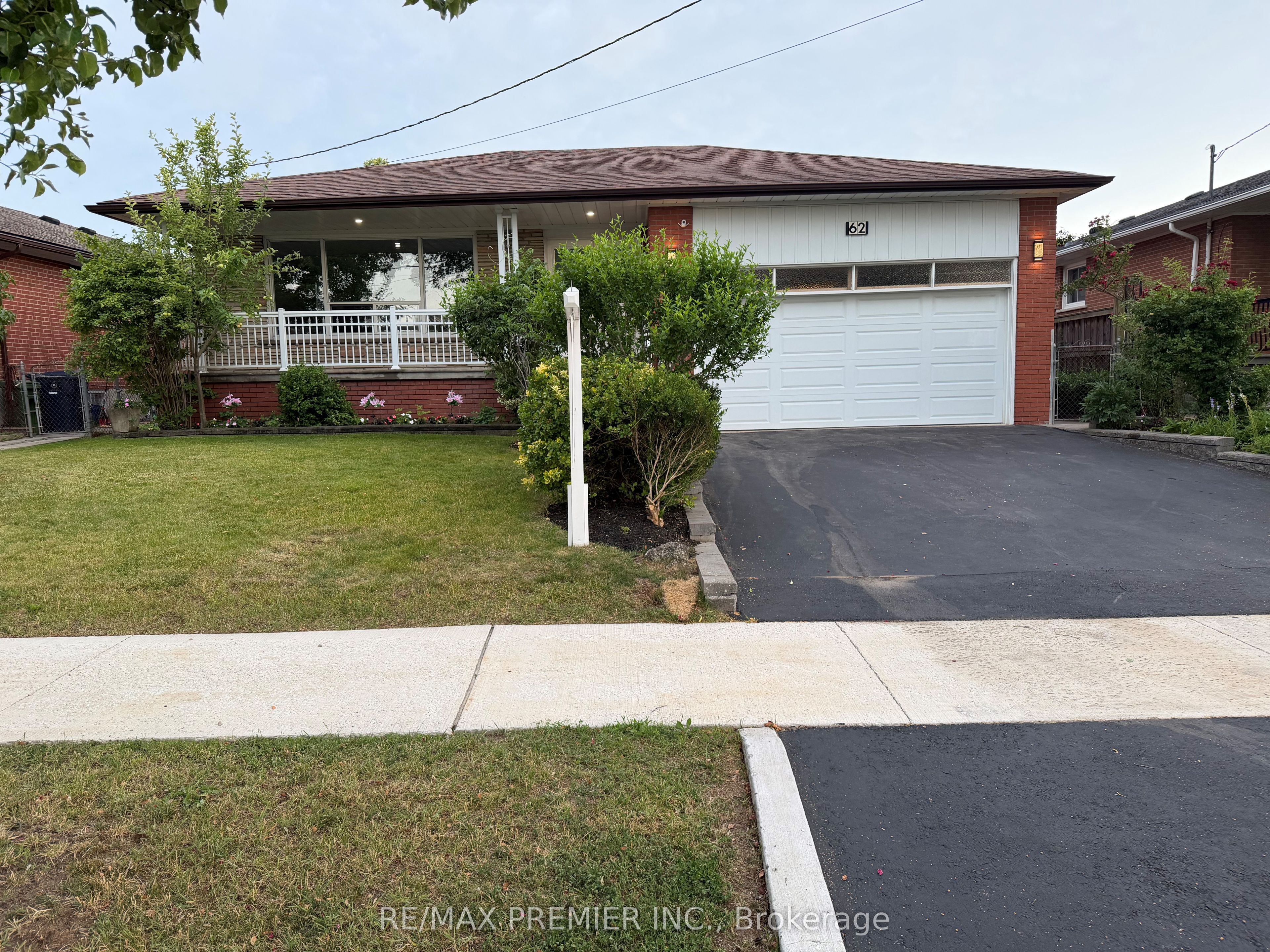 62 Keegan Crescent, Toronto, ON M3J 1G2 photo 2