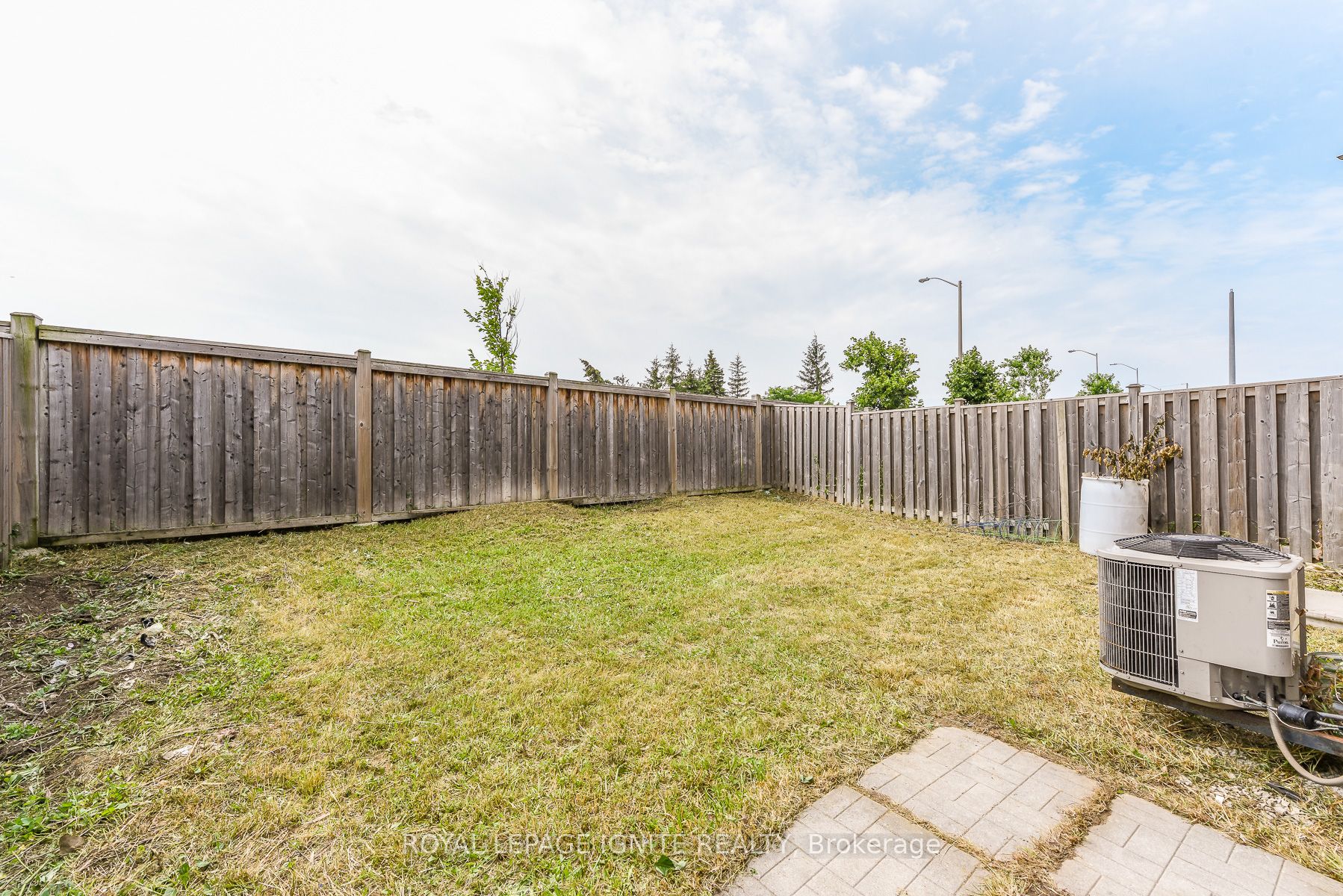 52 Harpreet Circle, Toronto, ON M9W 0E2 photo 5