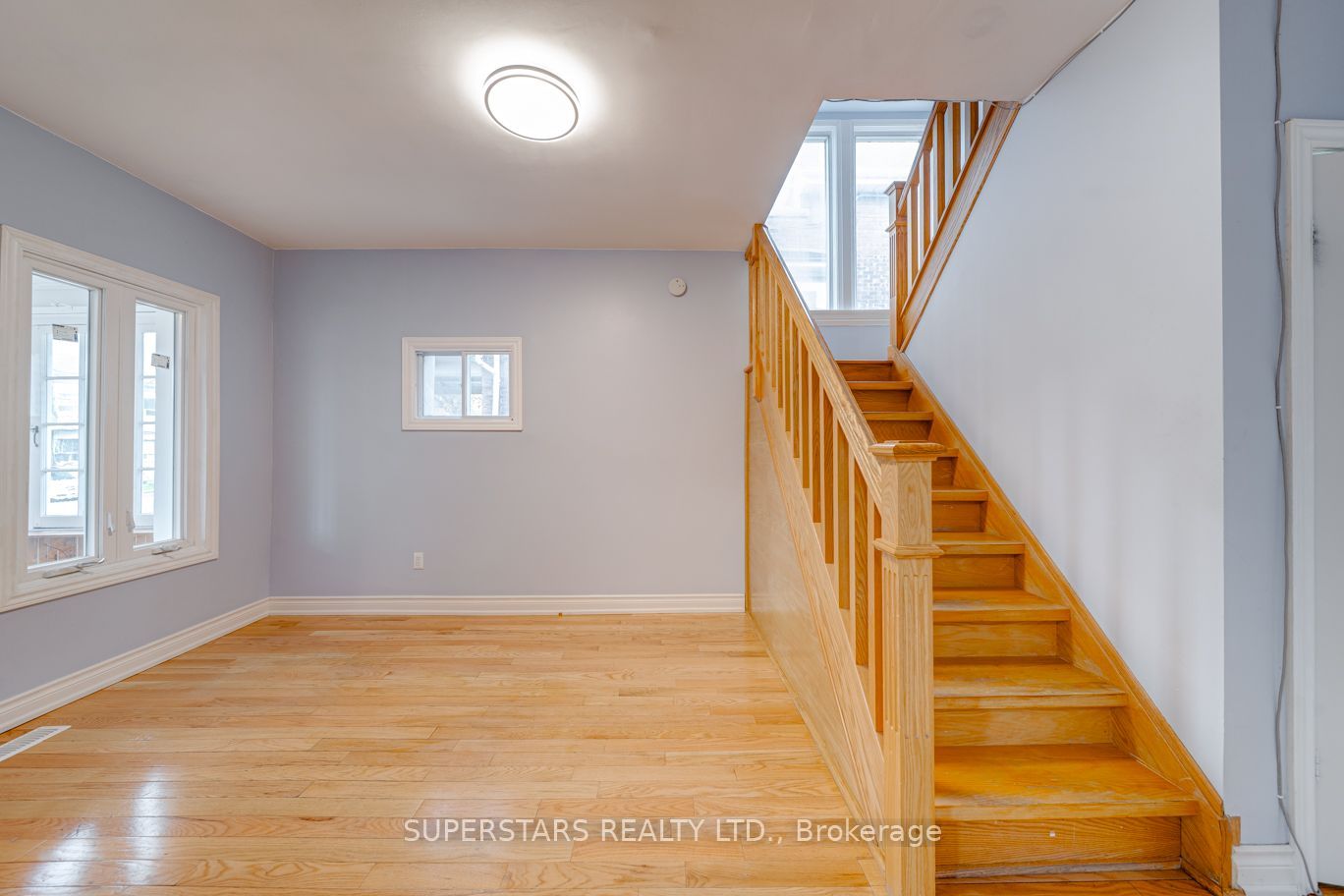 1587 DUFFERIN Street W, Toronto, ON M6H 3L5 photo 5