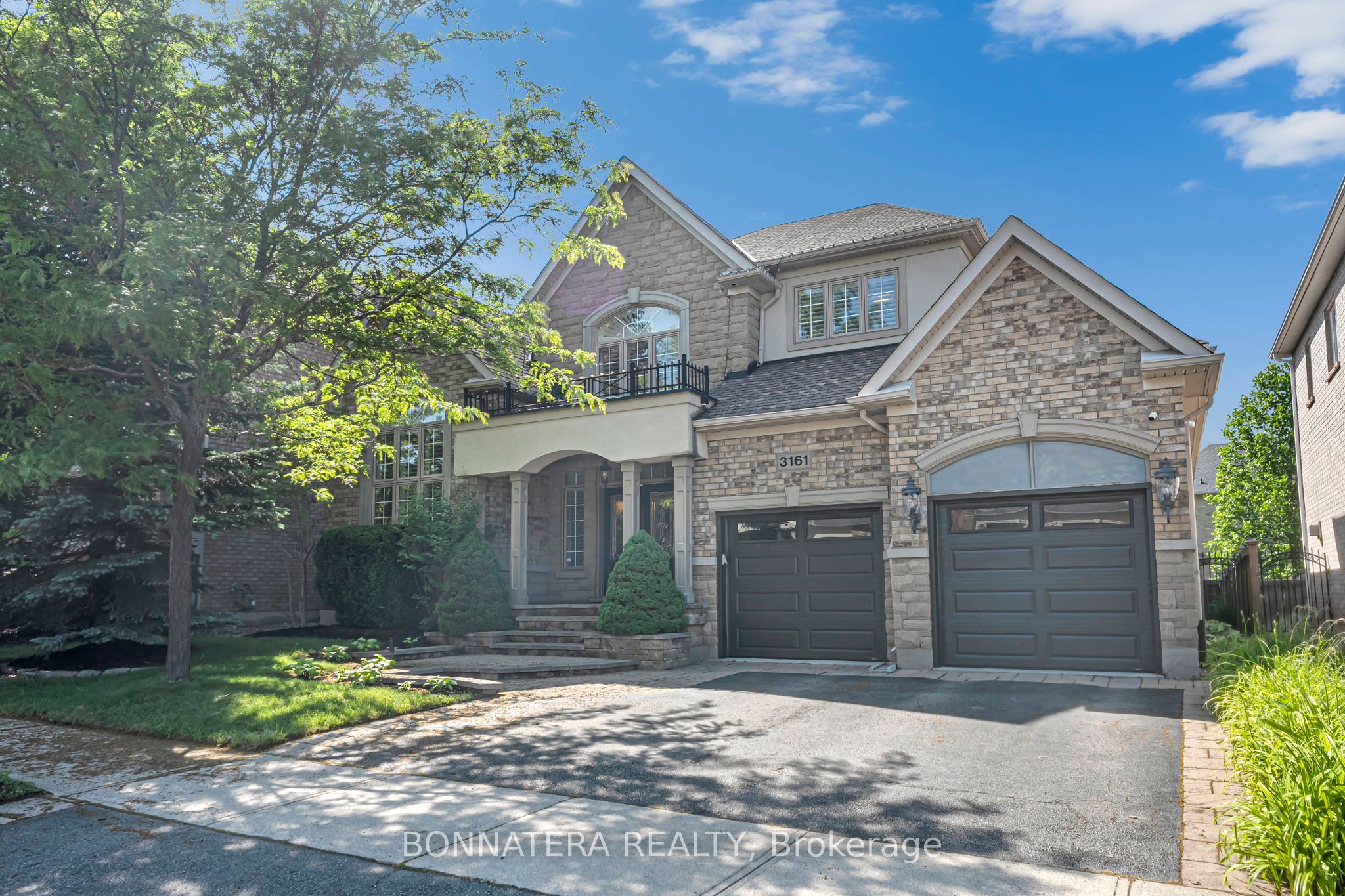 3161 Saddleworth Crescent, Oakville, ON L6M 0A8 photo 2