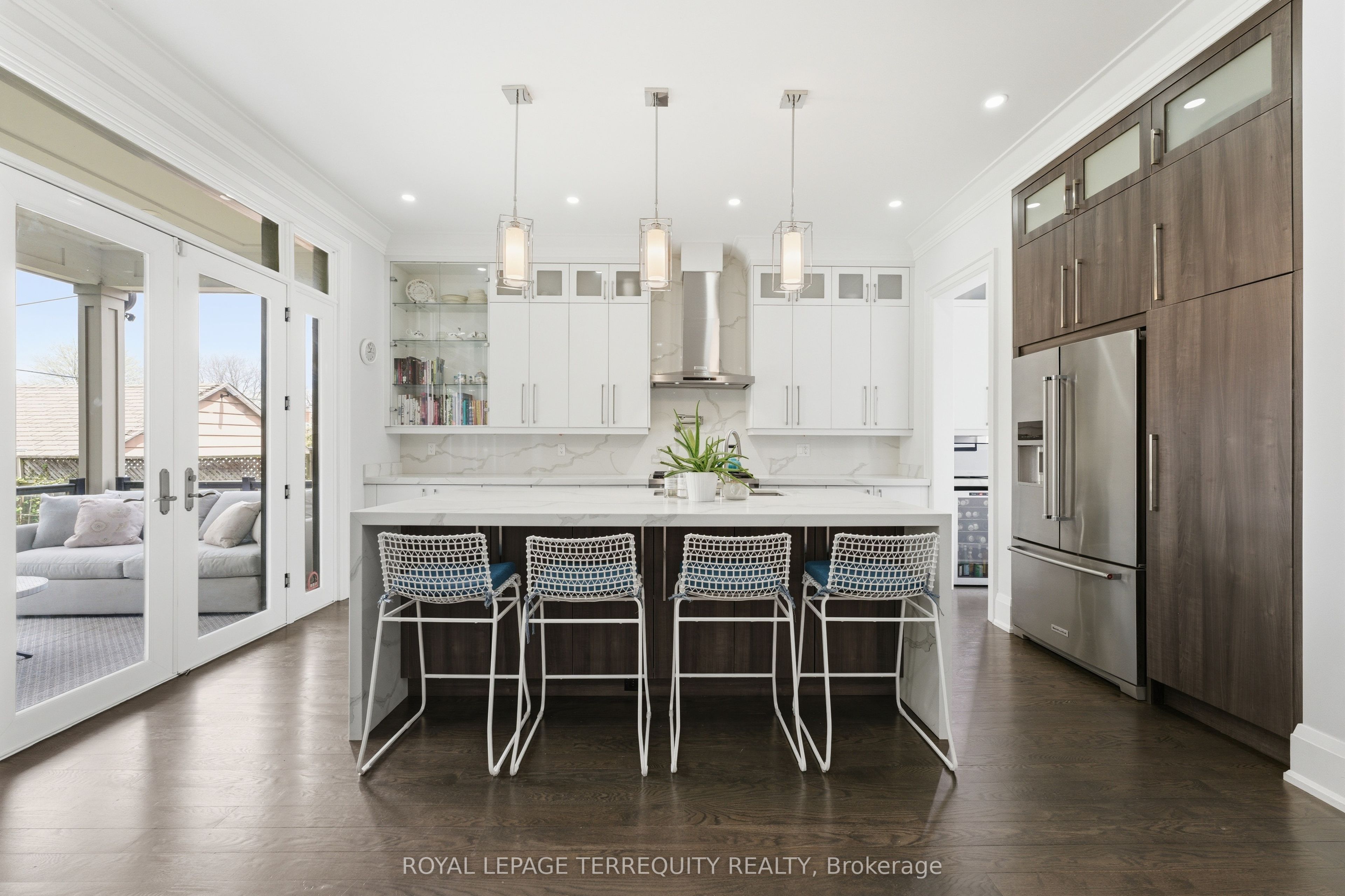 130 Edgecroft Road, Toronto, ON M8Z 2C3 photo 2
