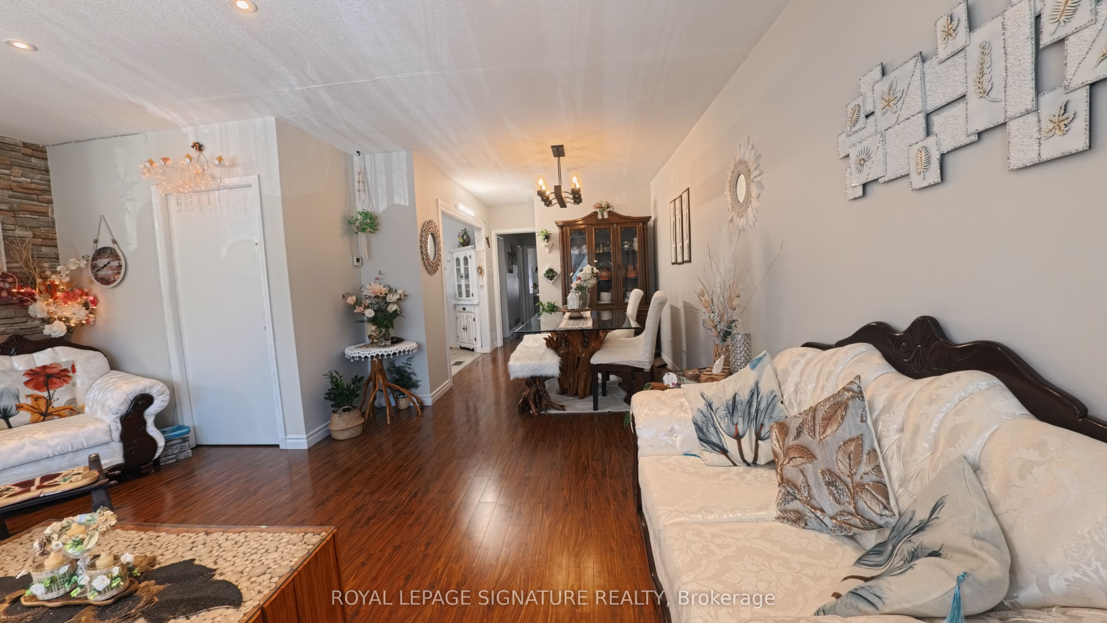 3471 The Credit Woodlands Drive Upper, Mississauga, ON L5C 2K5 photo 5