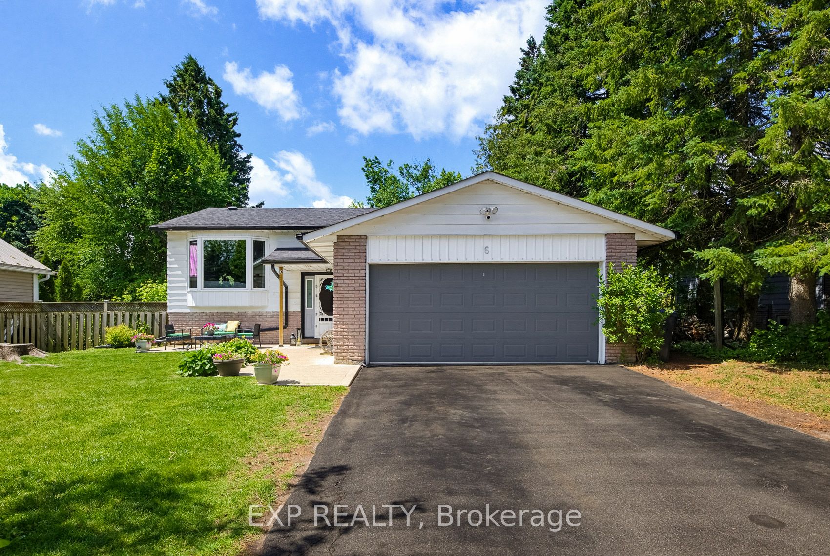6 Palace Street, Caledon, ON L7K 0A2 photo 2