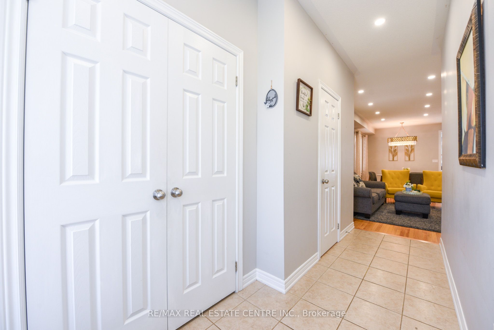 682 Megson Terrace, Milton, ON L9T 8K4 photo 5