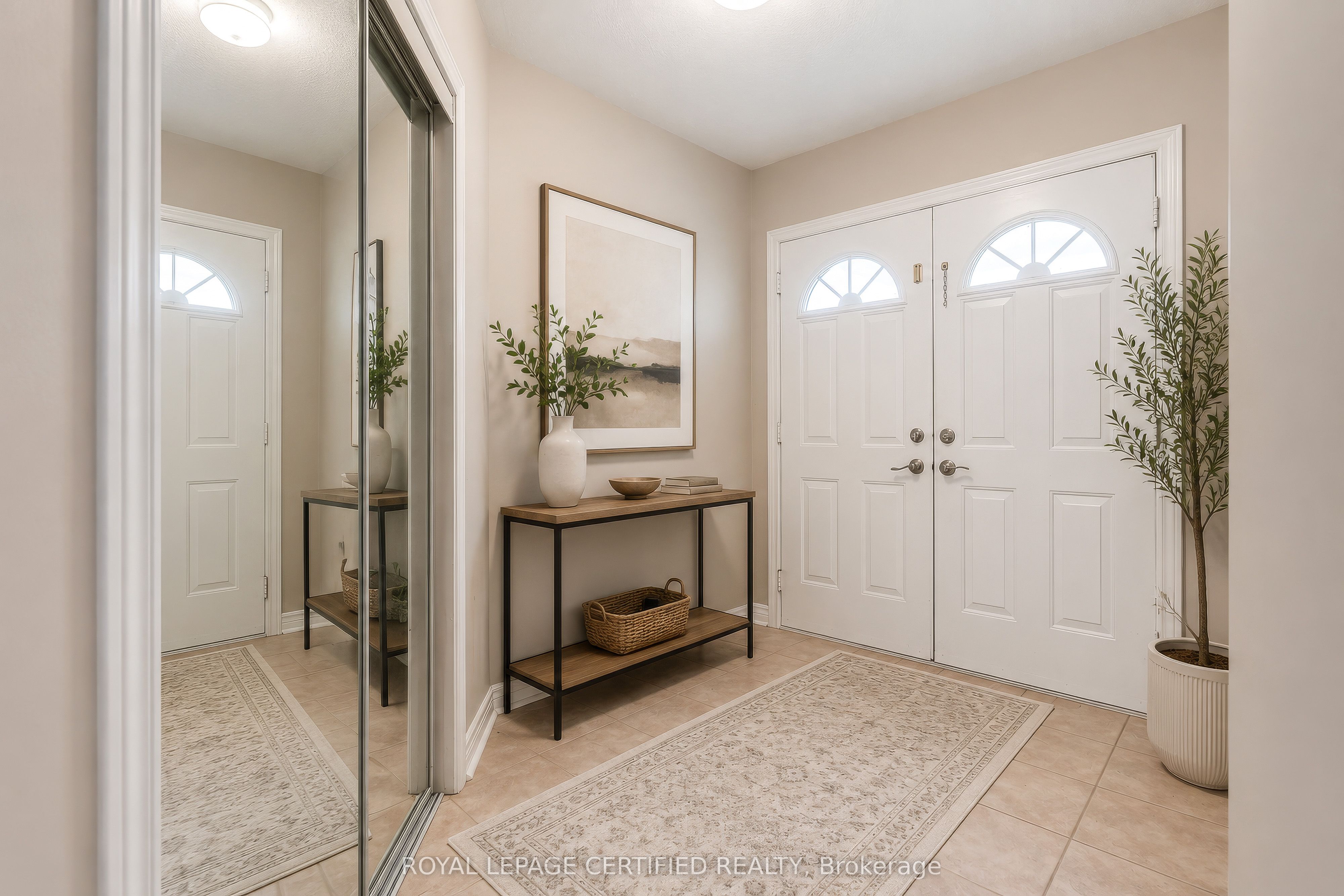 7177 Village Walk, Mississauga, ON L5W 1X2 photo 3