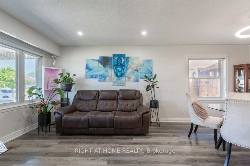 4 Fennimore Crescent, Toronto, ON M3N 1G8 photo 4