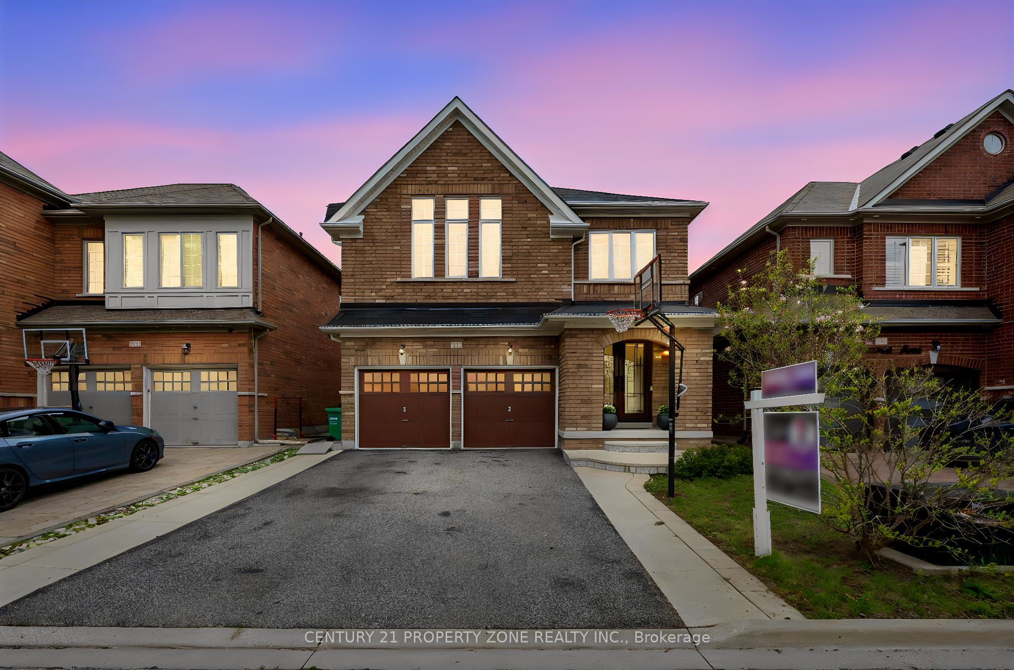 19 Bellcrest Road, Brampton, ON L6Y 2M7