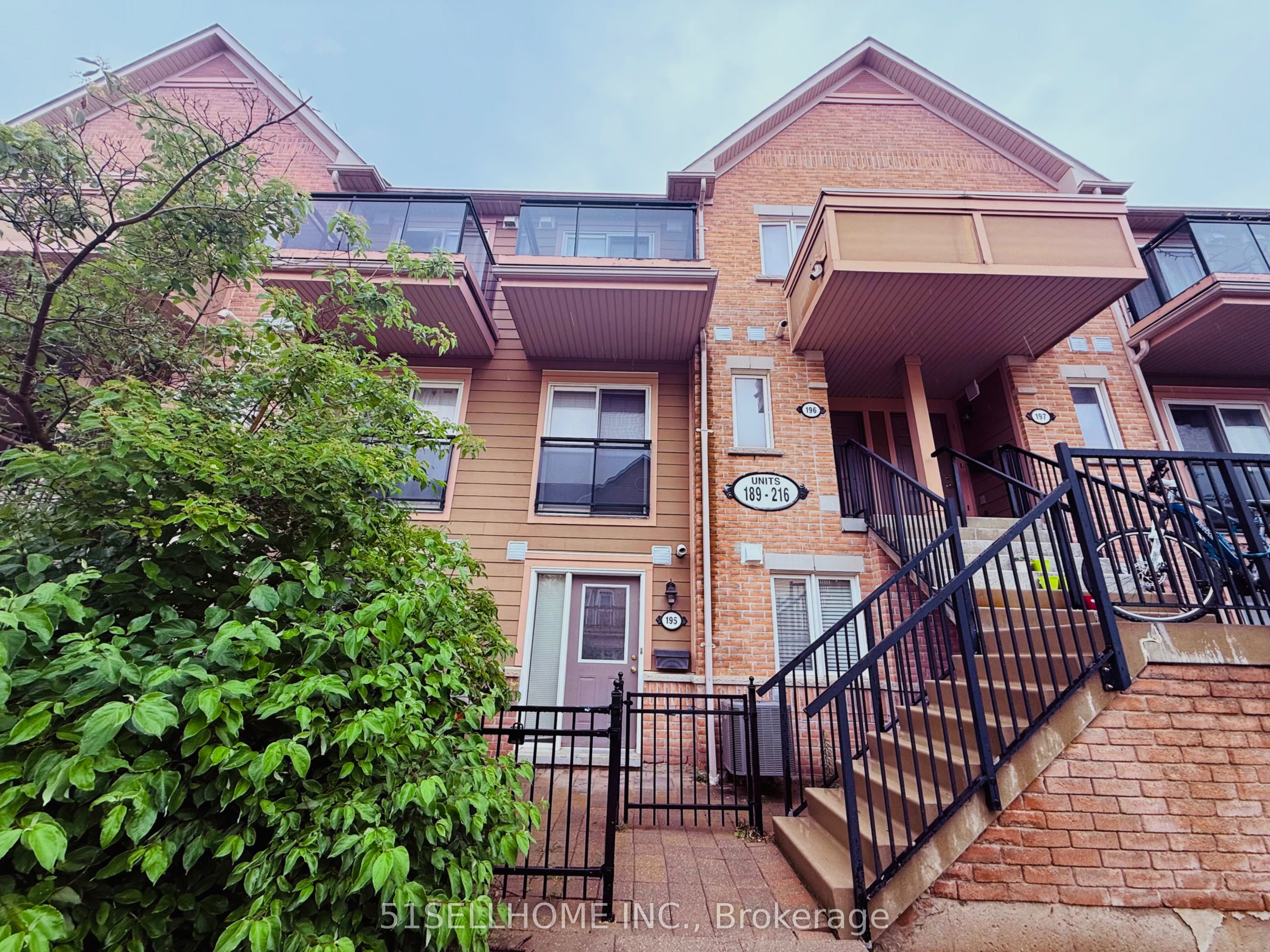 4975 Southampton Drive 195, Mississauga, ON L5M 8E1 photo 2