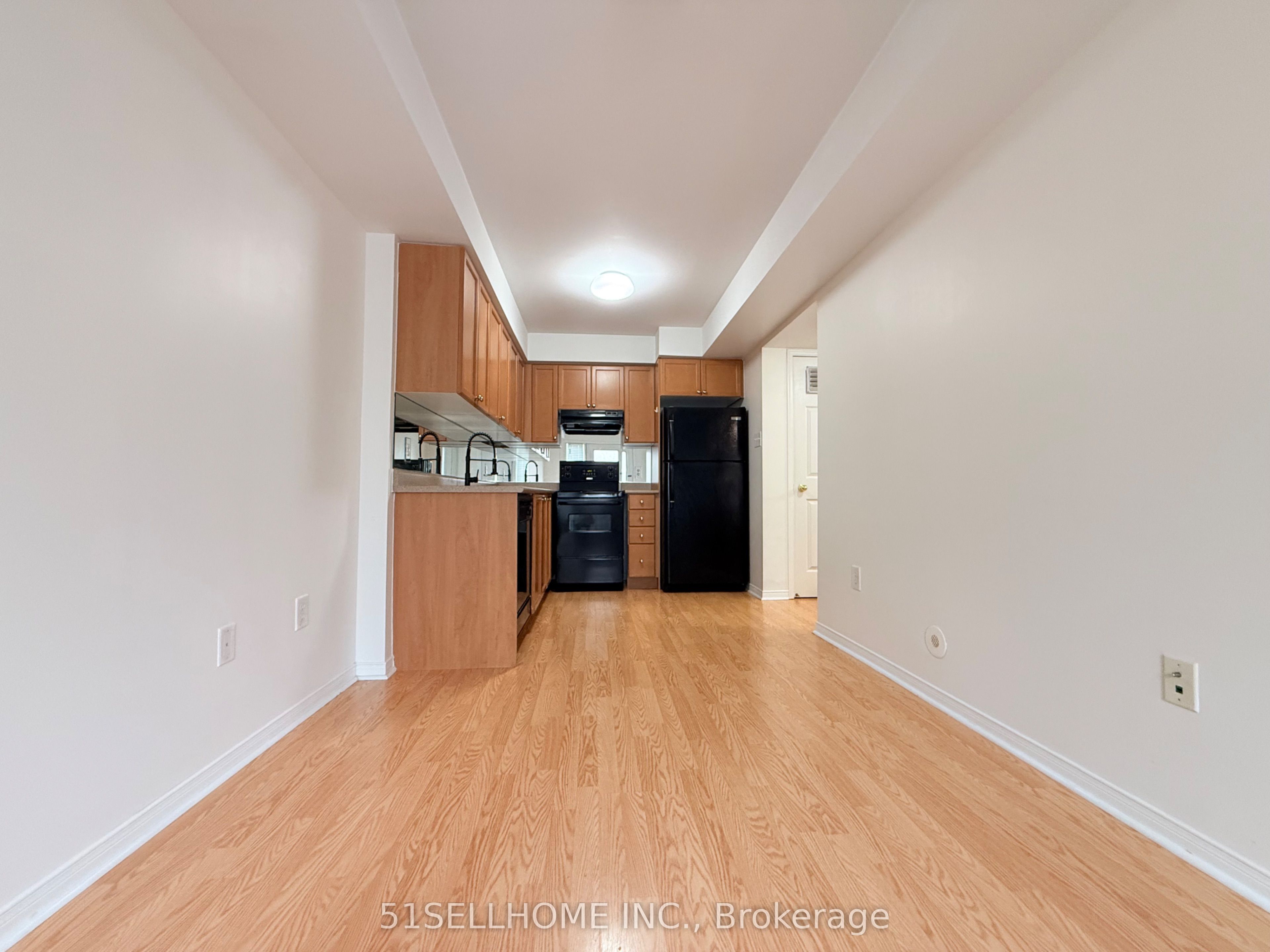 4975 Southampton Drive 195, Mississauga, ON L5M 8E1 photo 4