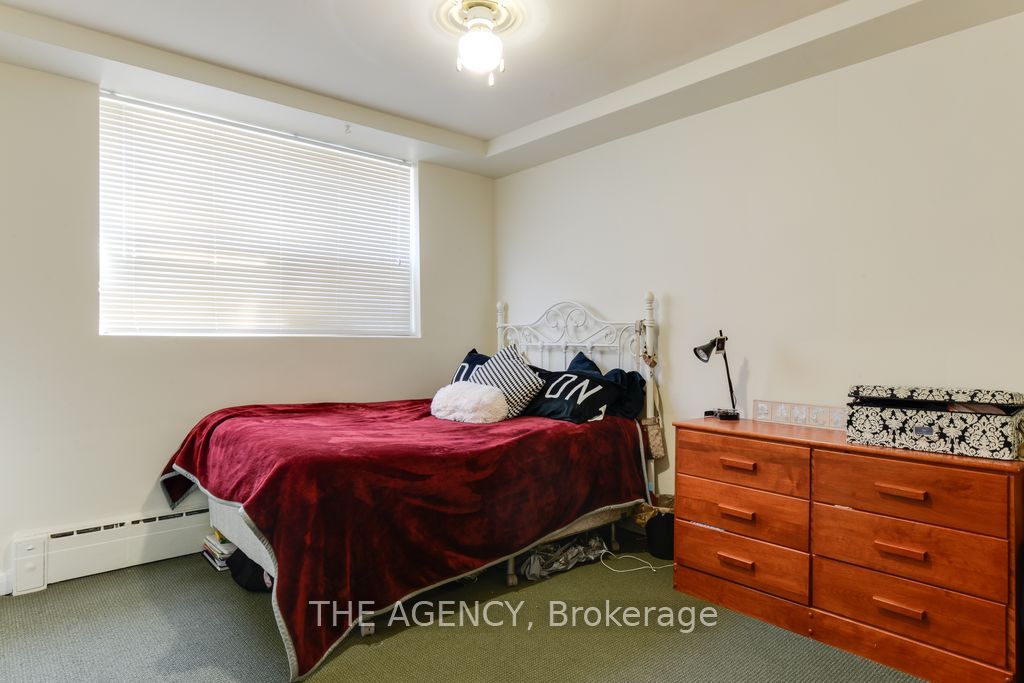 75 Keele Street 1, Toronto, ON M6P 2J8 photo 2